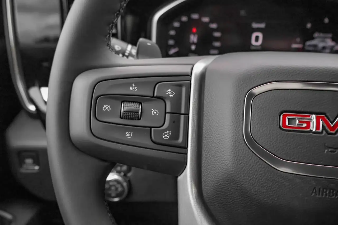GMC Sierra 1500 снимка GMC Sierra 1500