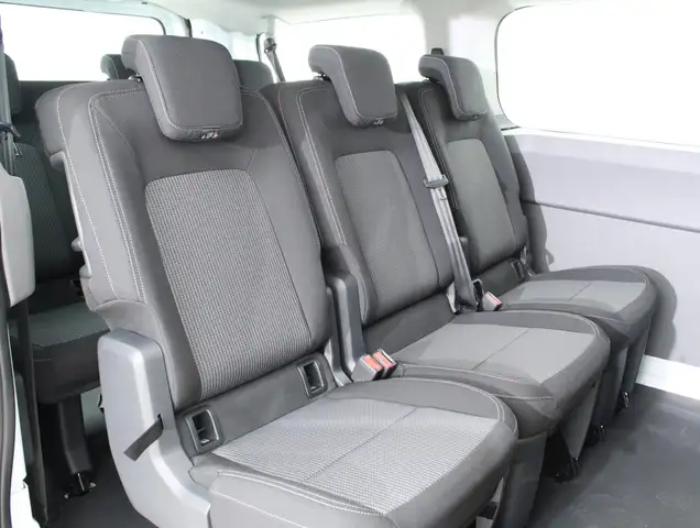 Volkswagen Transporter Kombi TDI Ansicht 8