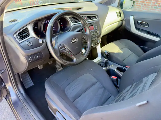 Kia Ceed view 6