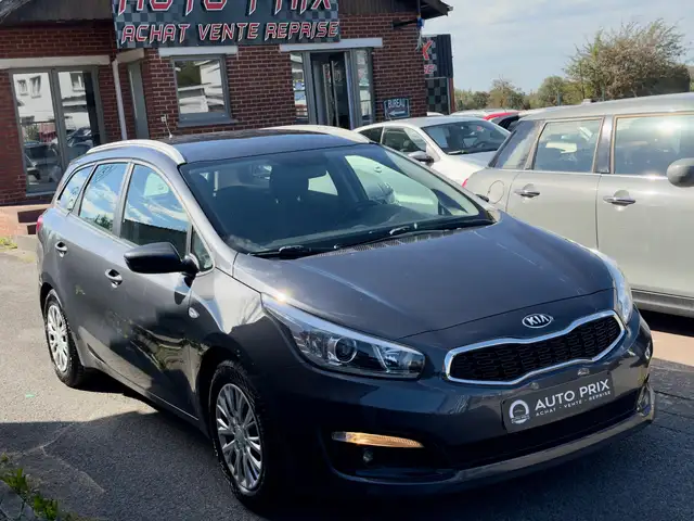 Kia Ceed view 2