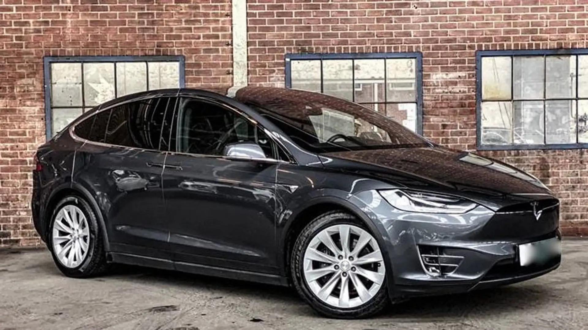 Tesla Model X Model X 100D Allradantrieb Grijs - 1