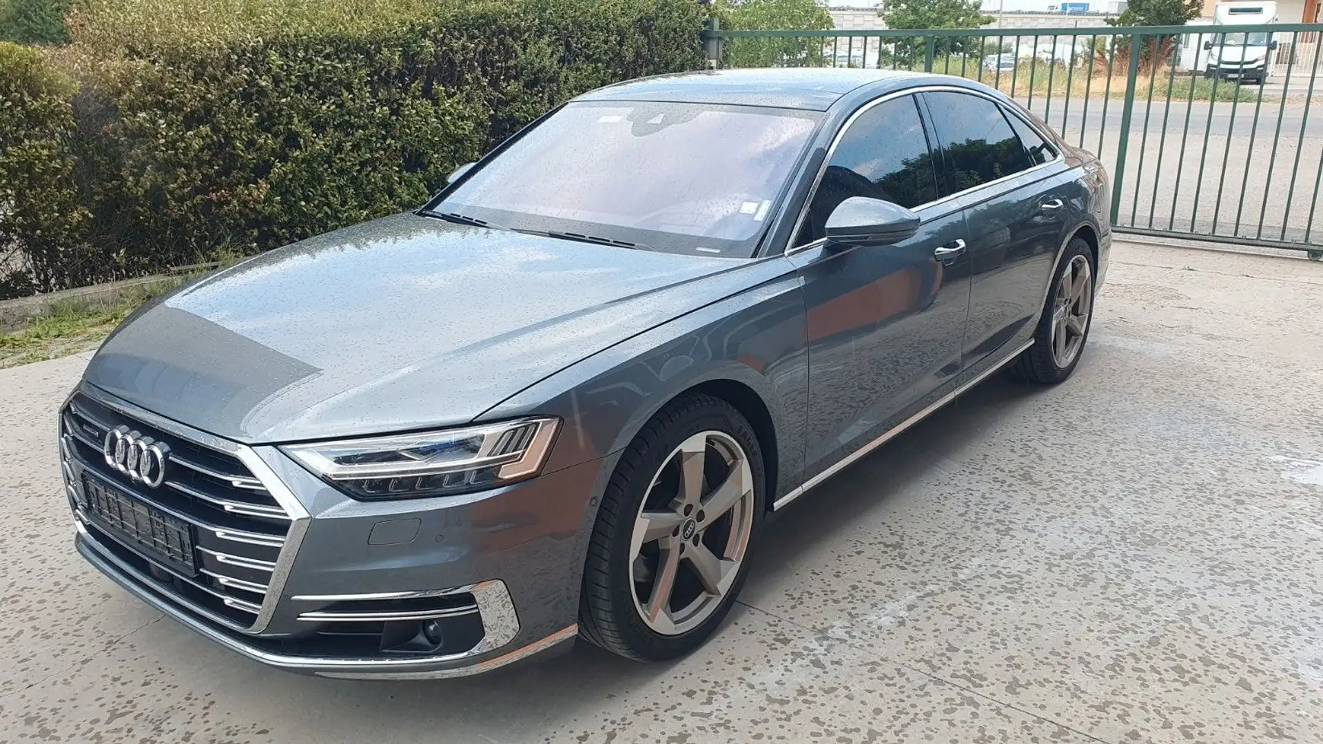 Audi A8 50TDI quattro B&O+TV+4xLENK+STAND+NACHT+PANOR Grau - 1