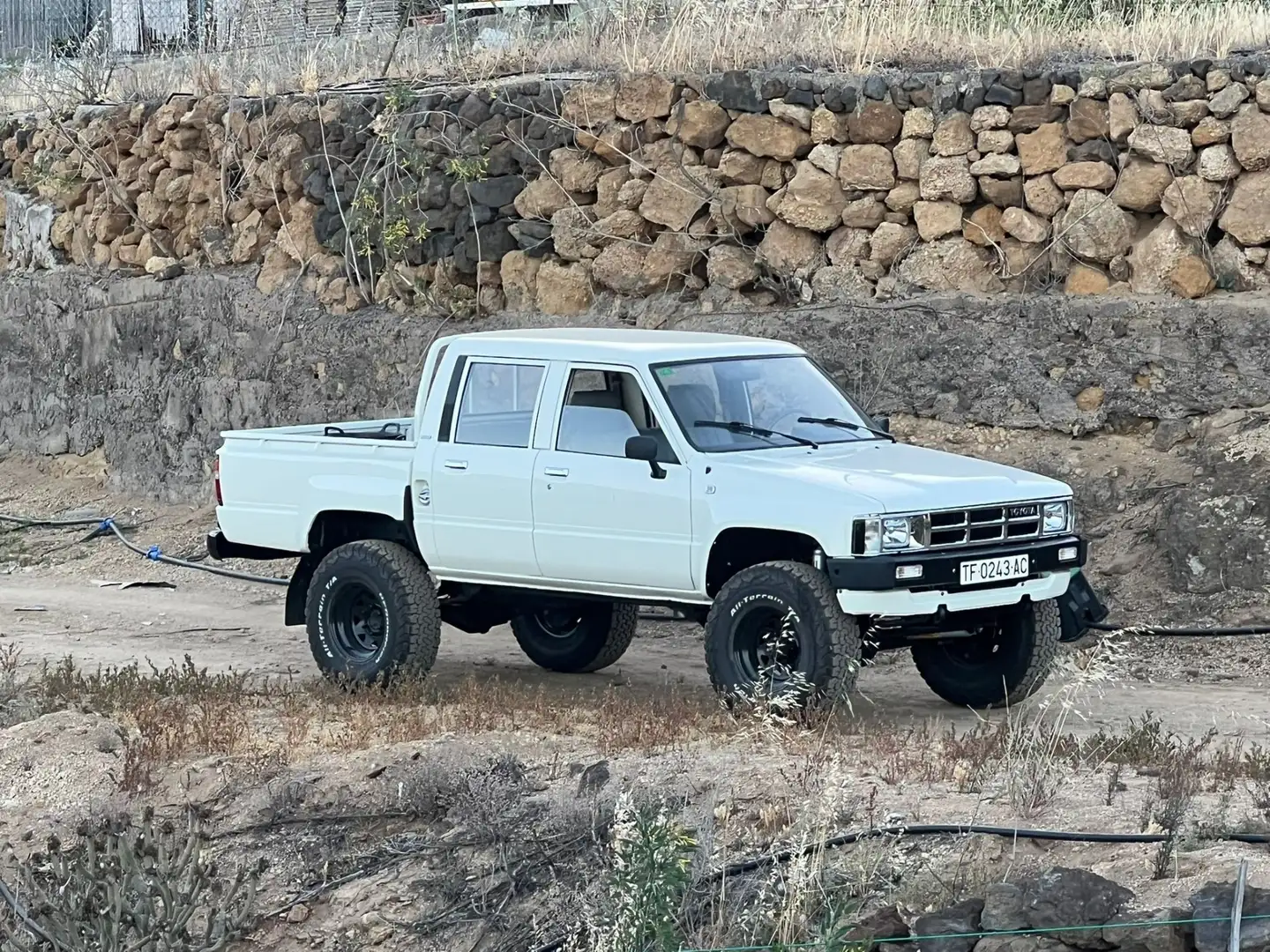Toyota Hilux 2.5 Pick Up - 1