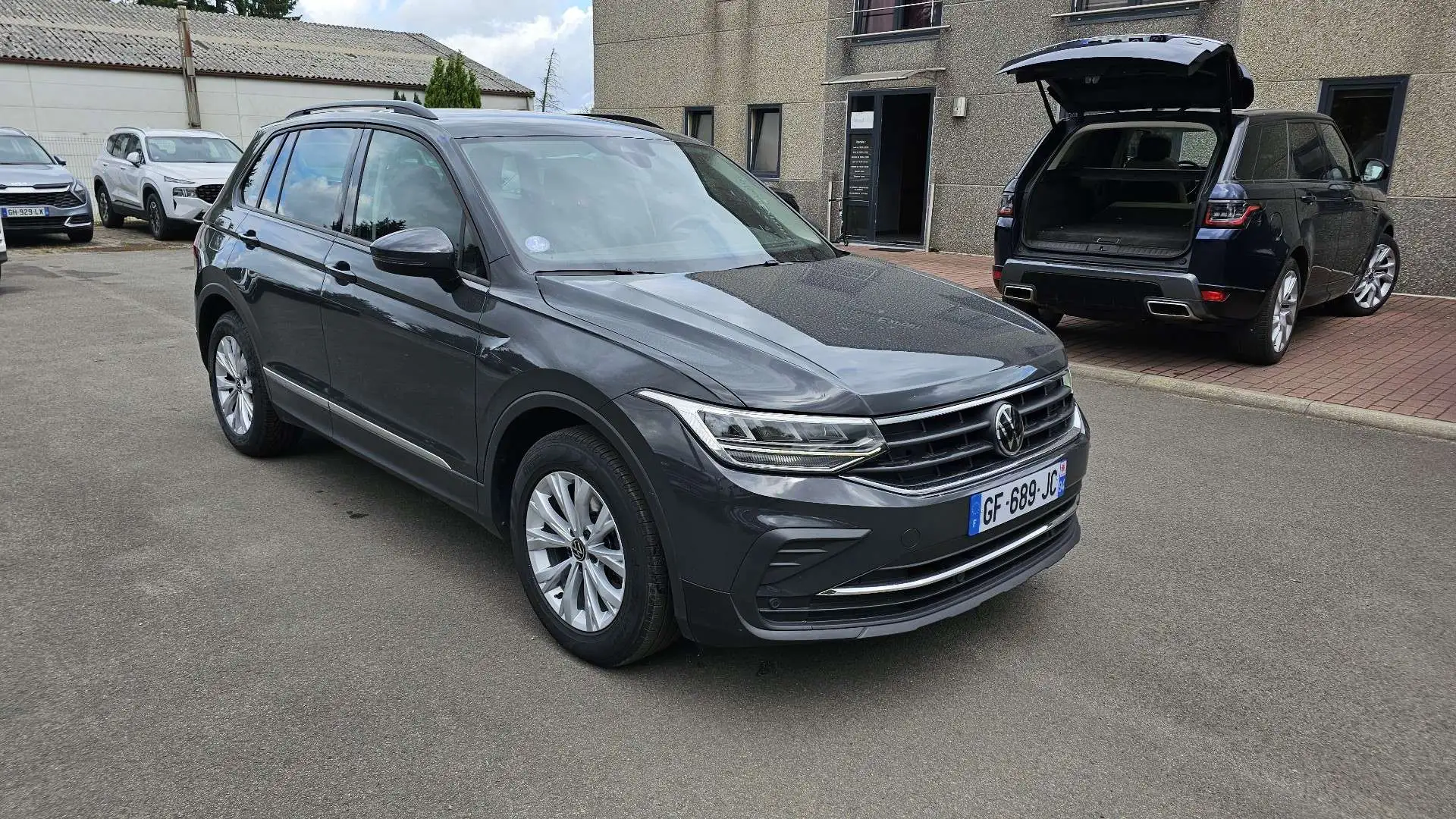 Volkswagen Tiguan 1.5 TSI Life Business OPF DSG Gris - 1