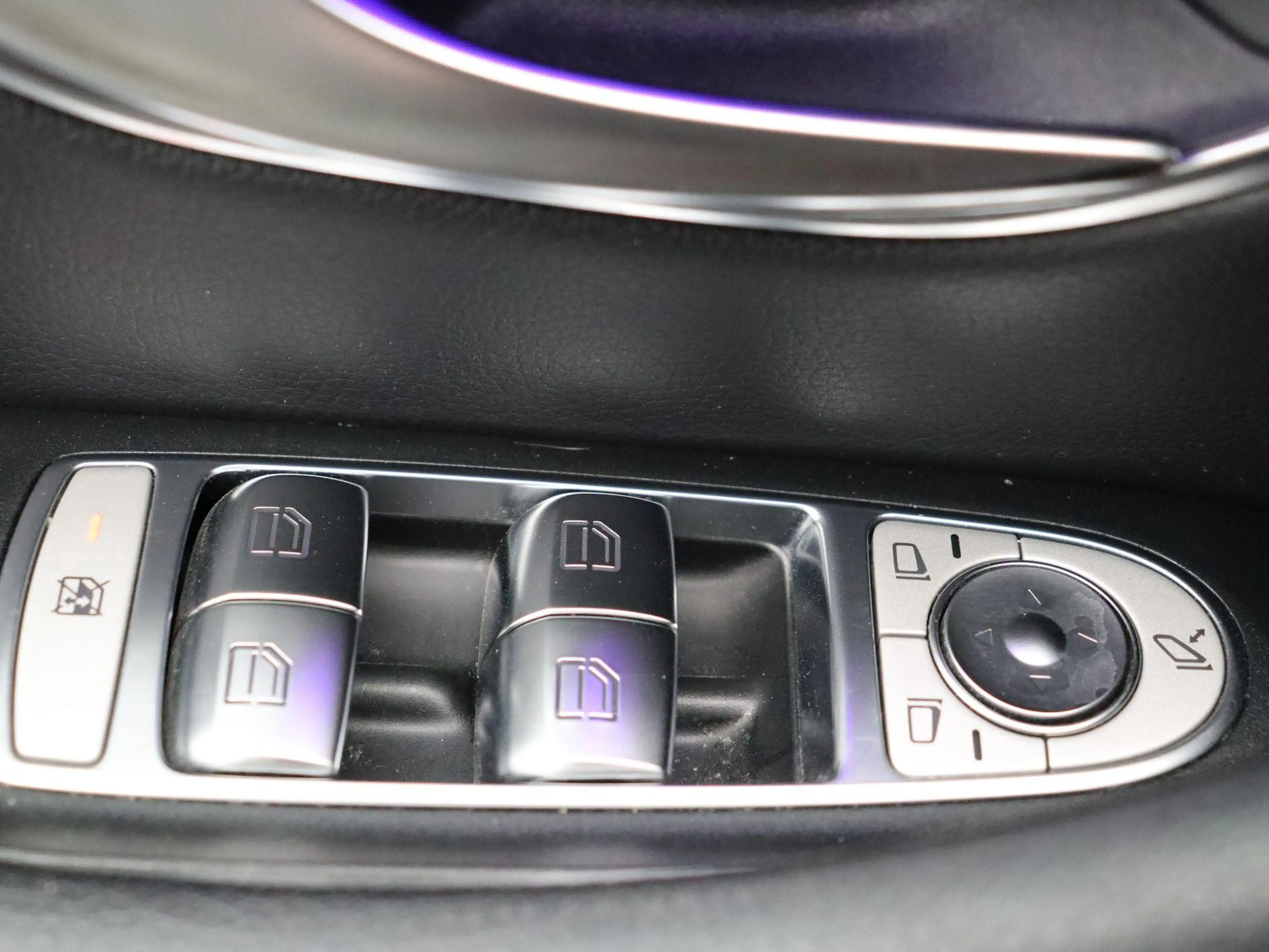 Mercedes-Benz E 300 de AMG Line Break + NAPPA LEDER + PANORAMISCH DAK — photo 11
