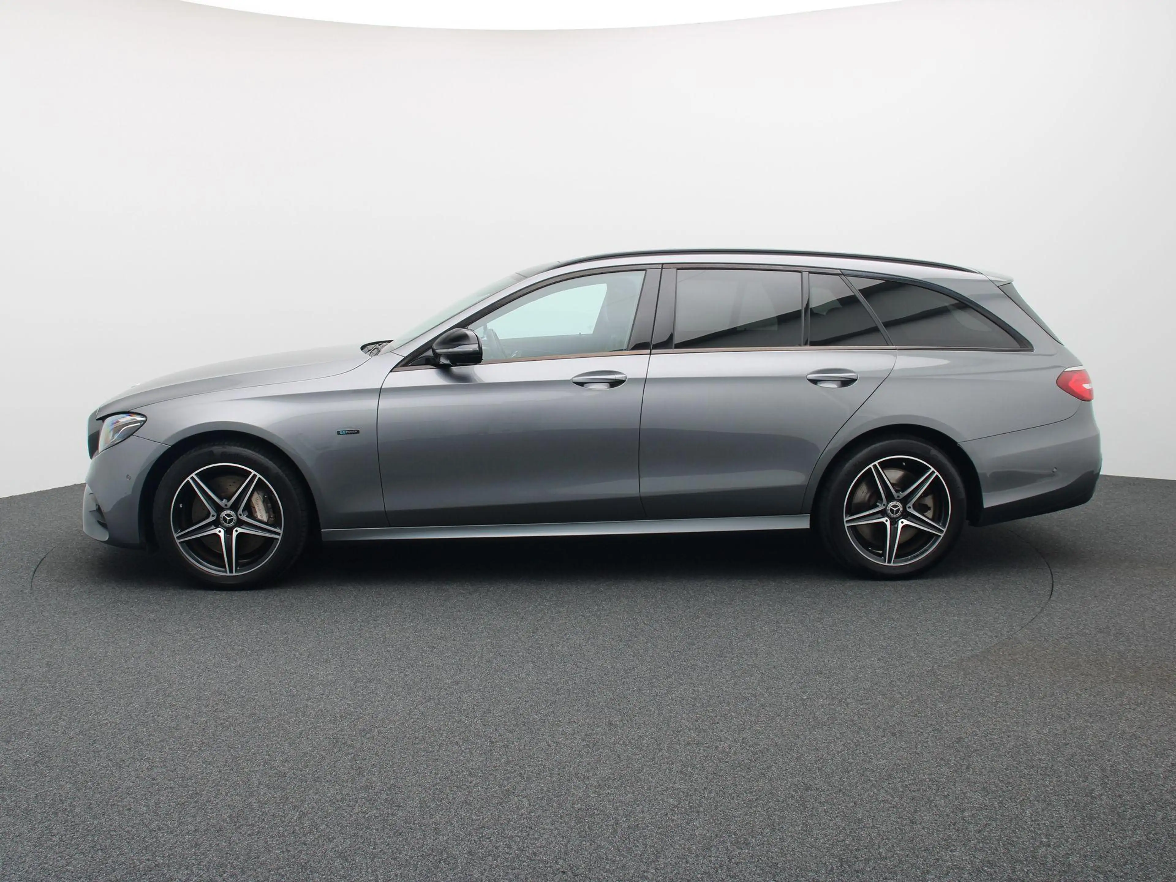 Mercedes-Benz E 300 de AMG Line Break + NAPPA LEDER + PANORAMISCH DAK — photo 4