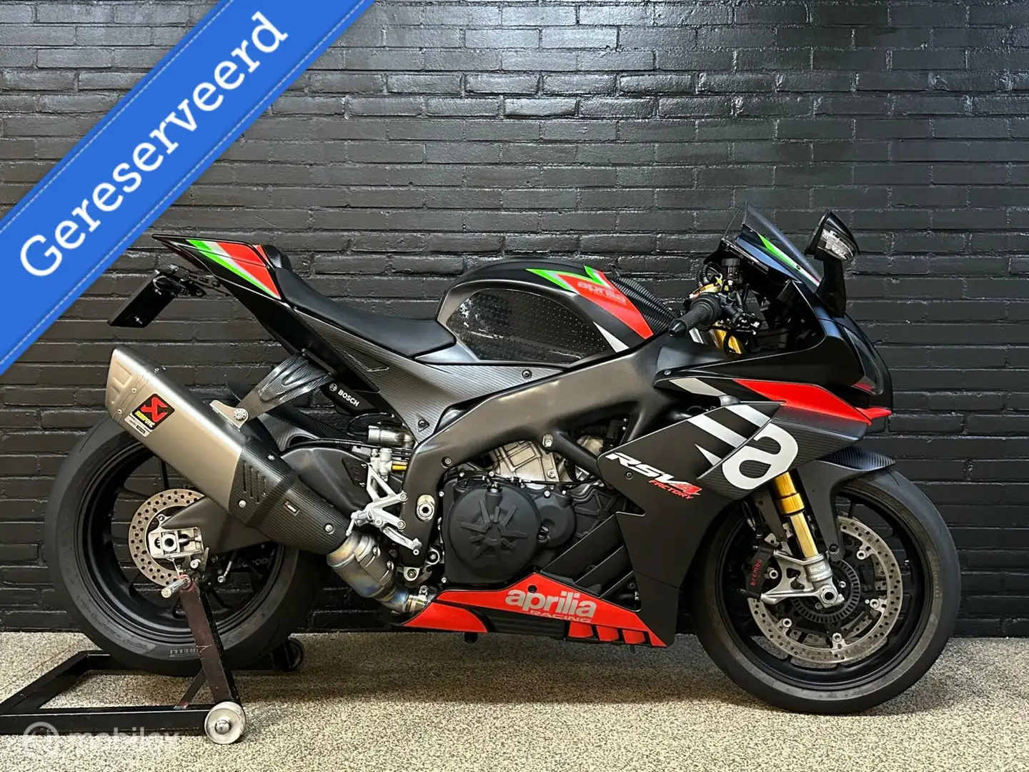 Aprilia RSV4 Factory APRC ABS Чорний - 1
