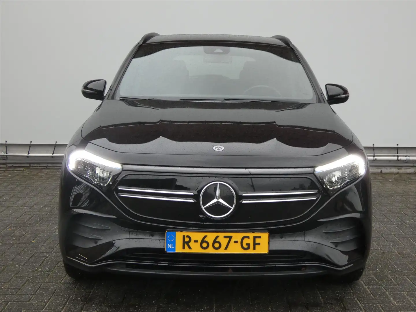 Mercedes-Benz EQA 250 190pk AMG Line / 40.000 KM !!! Schwarz - 2