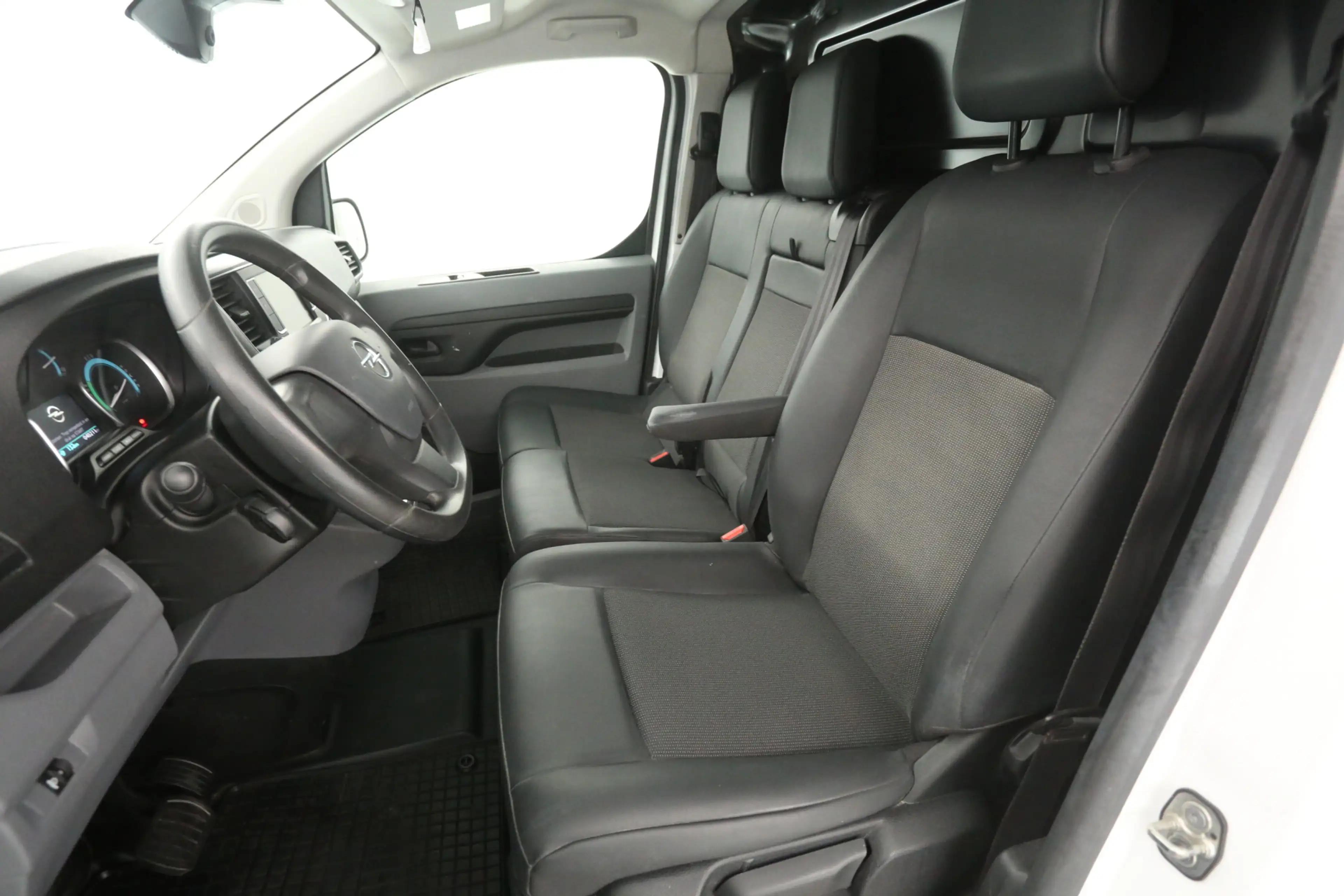 Opel Vivaro 75 kWh L2H1 Long Range | Elektrisch | Snelladen | — photo 11