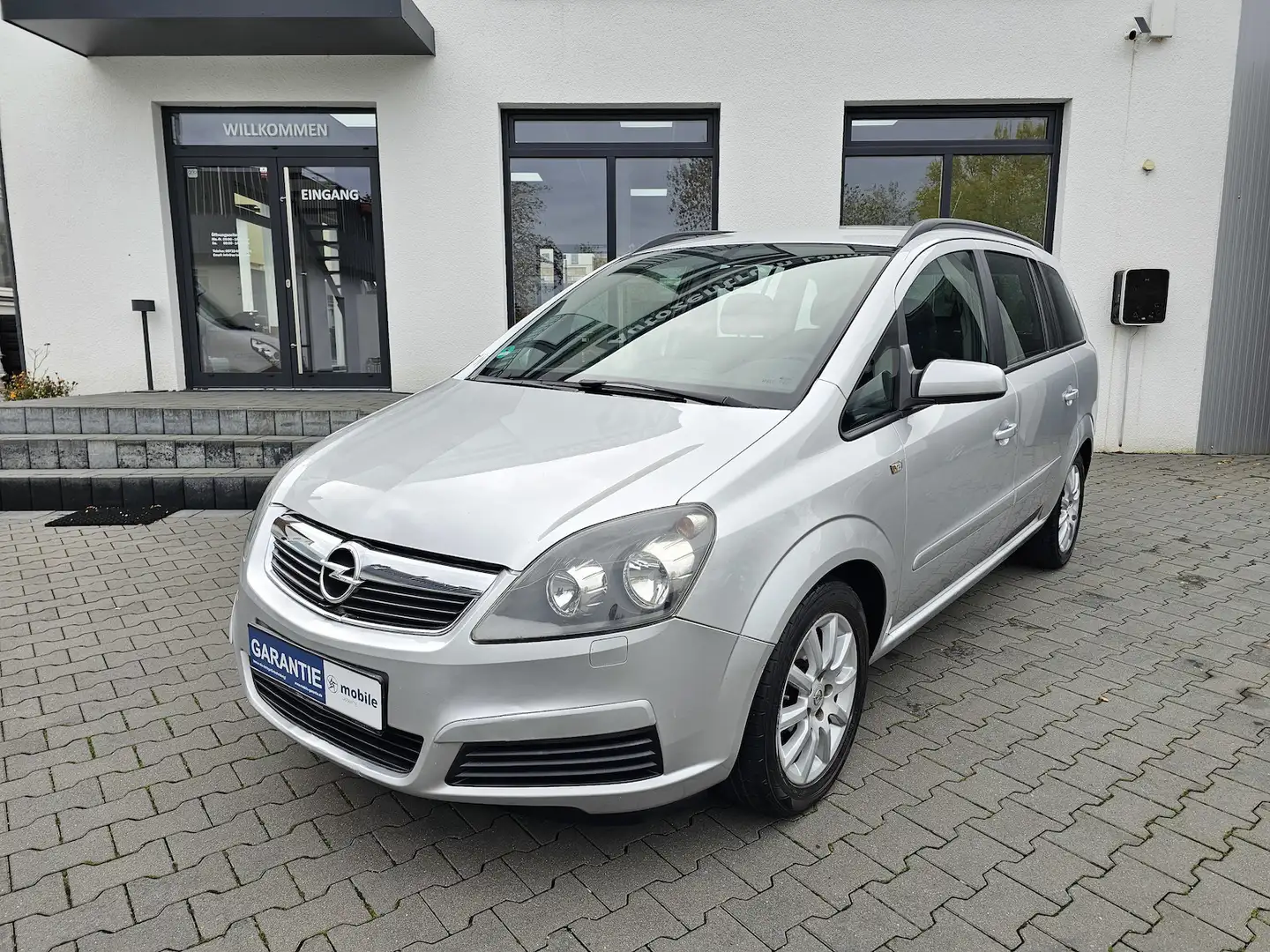 Opel Zafira 1.8 Edition KLIMA 7 Sitzer Tempomat AHK Grau - 1