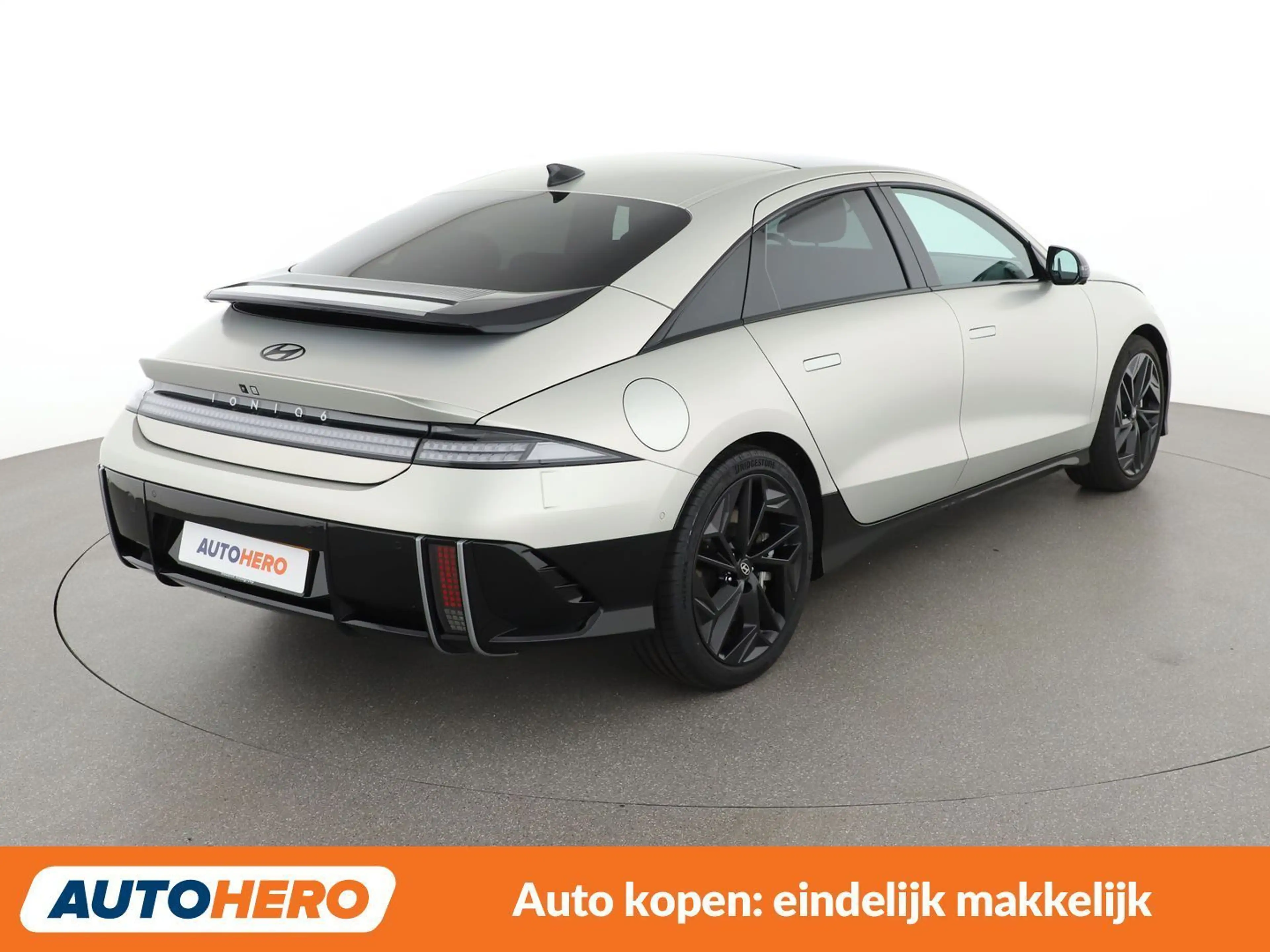Hyundai IONIQ 6 electric drive 239 kW First Edition 4WD — photo 6