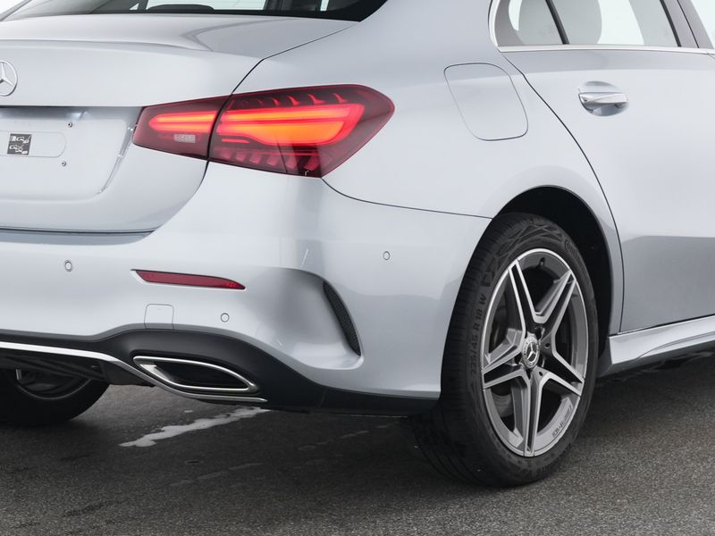 Mercedes-Benz A 250 e Limo AMG+AHK+MultiLED+TOTWINKEL+KAMERA — photo 6