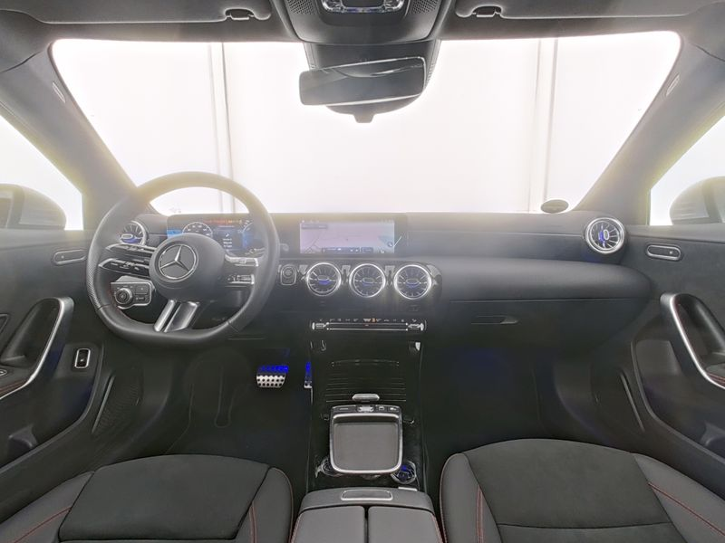 Mercedes-Benz A 250 e Limo AMG+AHK+MultiLED+TOTWINKEL+KAMERA — photo 9