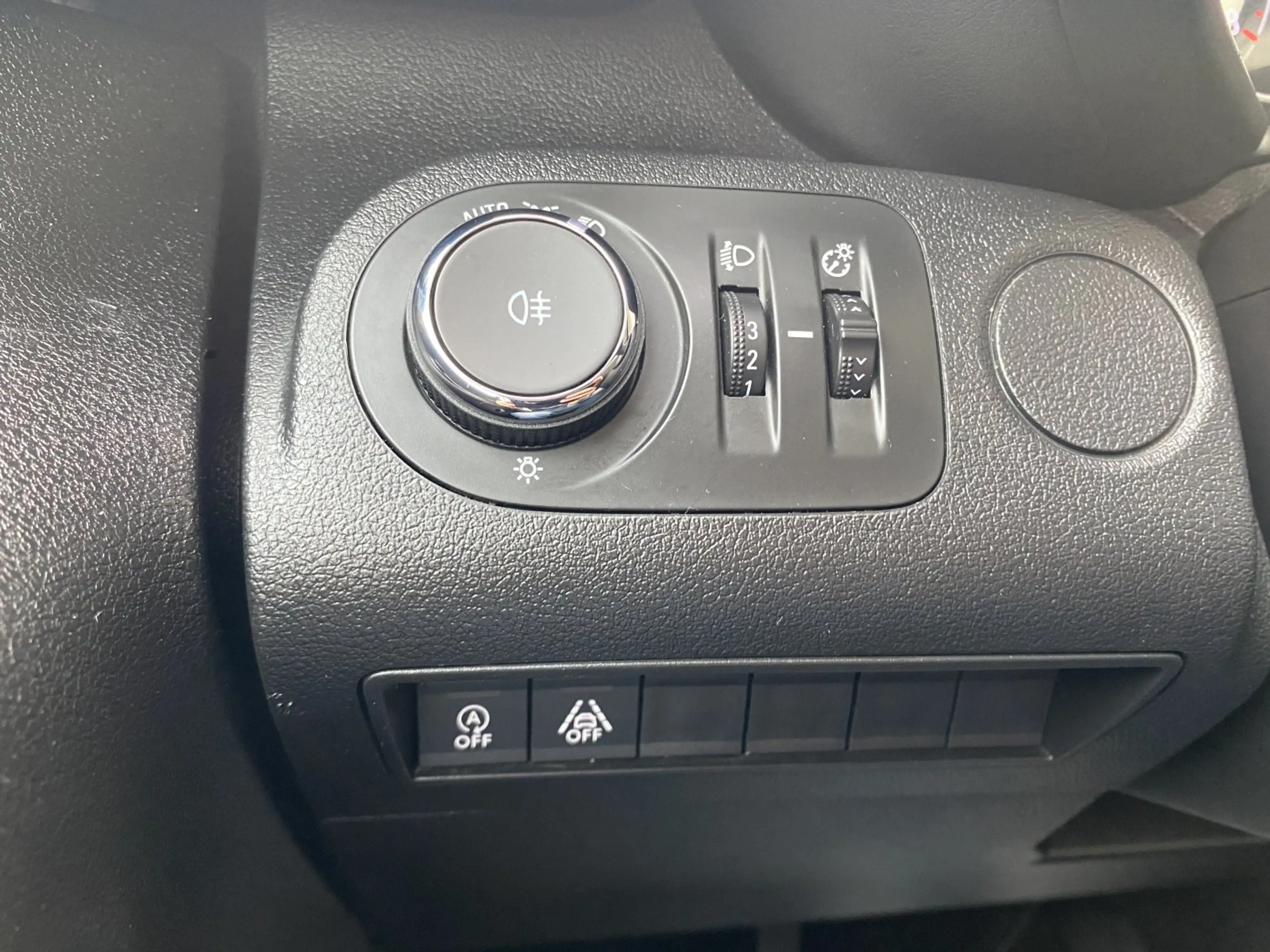 Opel Combo Life 1.2  Turbo Edition Klima Dachträger CarPlay AndAut — photo 15