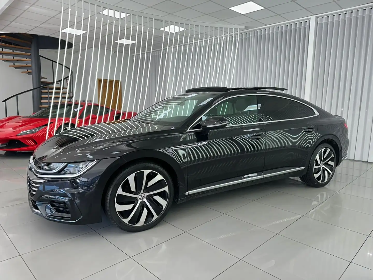 Volkswagen Arteon 2.0TDI R-Line DSG7 110kW Negro - 2