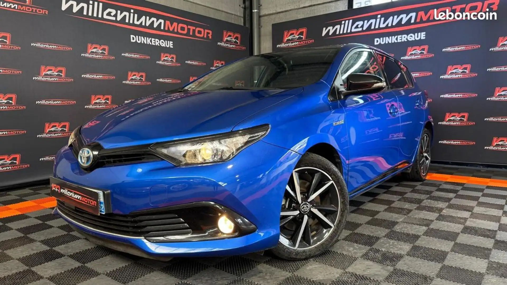 Toyota Auris collection hybride 136 cv bv cvt garantie 6 mois Blu/Azzurro - 1