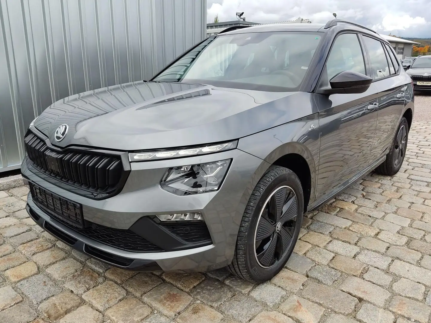 Skoda Kamiq Monte Carlo 1.5 TSI 150 PS DSG Panoramadach-Anh... Grau - 1