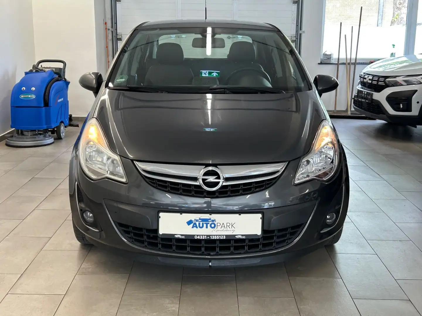 Opel Corsa D Innovation Grau - 2