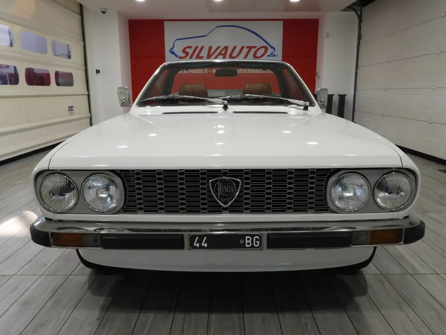 Lancia Beta 1600 SPIDER TIPO 828 BS0 - ASI CON C.R.S. (1977) Белый - 2