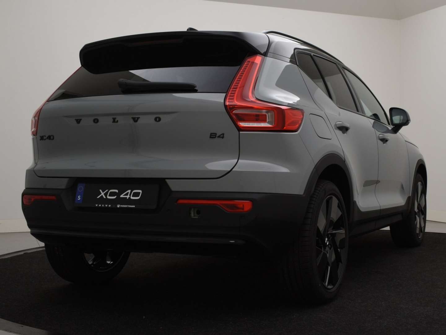Volvo XC40 B4 Black Edition - 2025 - Joinsteer - #3