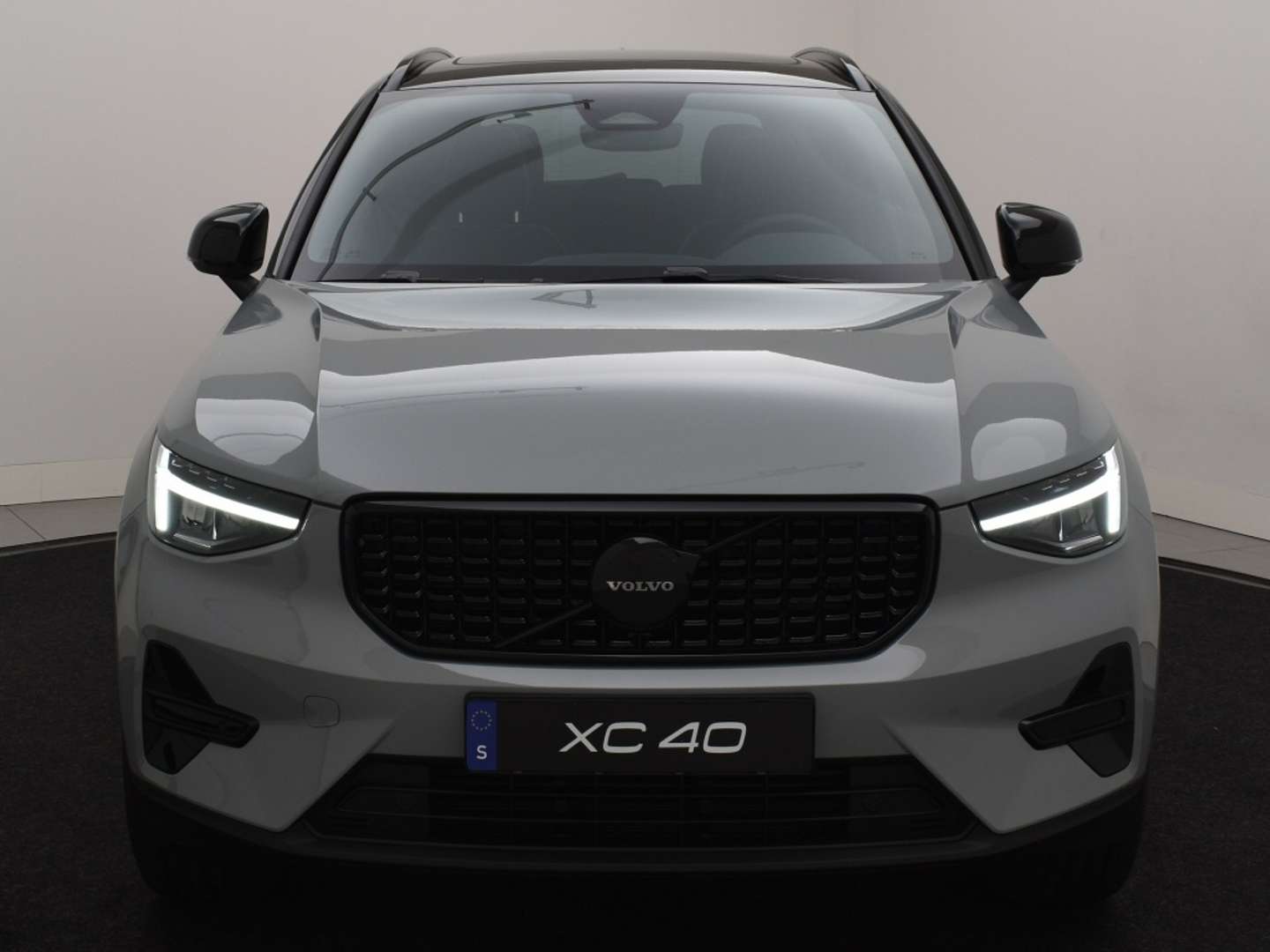 Volvo XC40 B4 Black Edition - 2025 - Joinsteer - #5