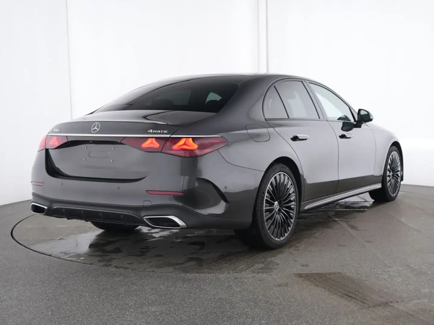 Mercedes-Benz E 400 e 4M *AMG Night Pano AIRMAT Digital Techn Gris - 2