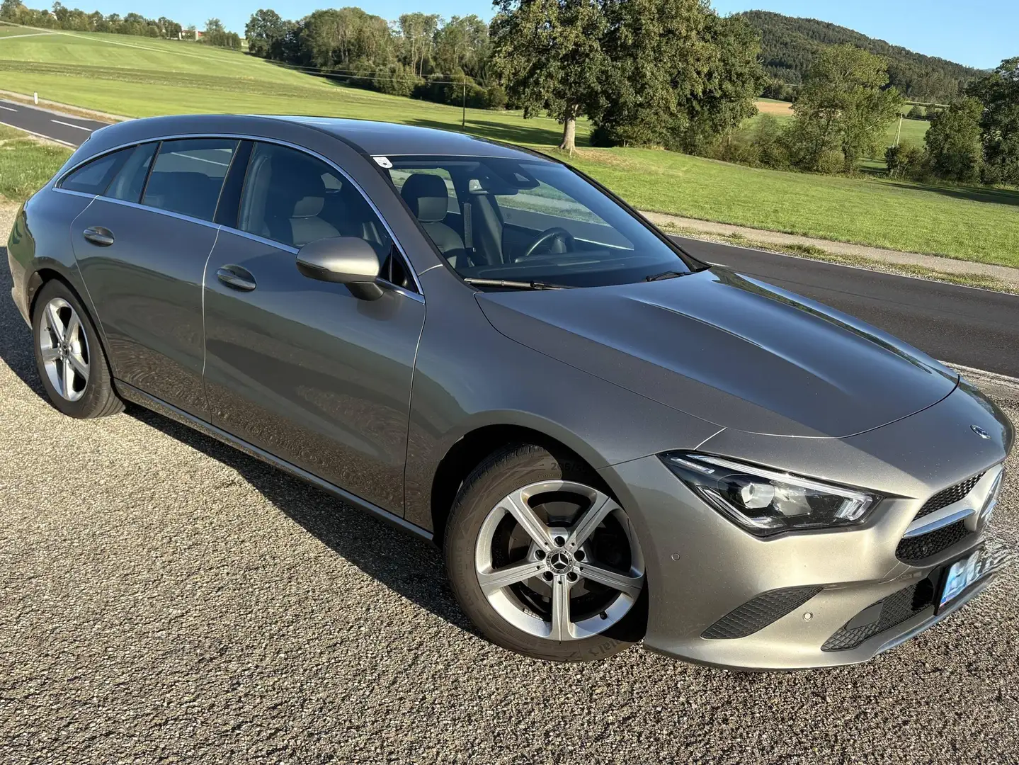 Mercedes-Benz CLA 180 CLA 180 Shooting Brake Bronze - 1