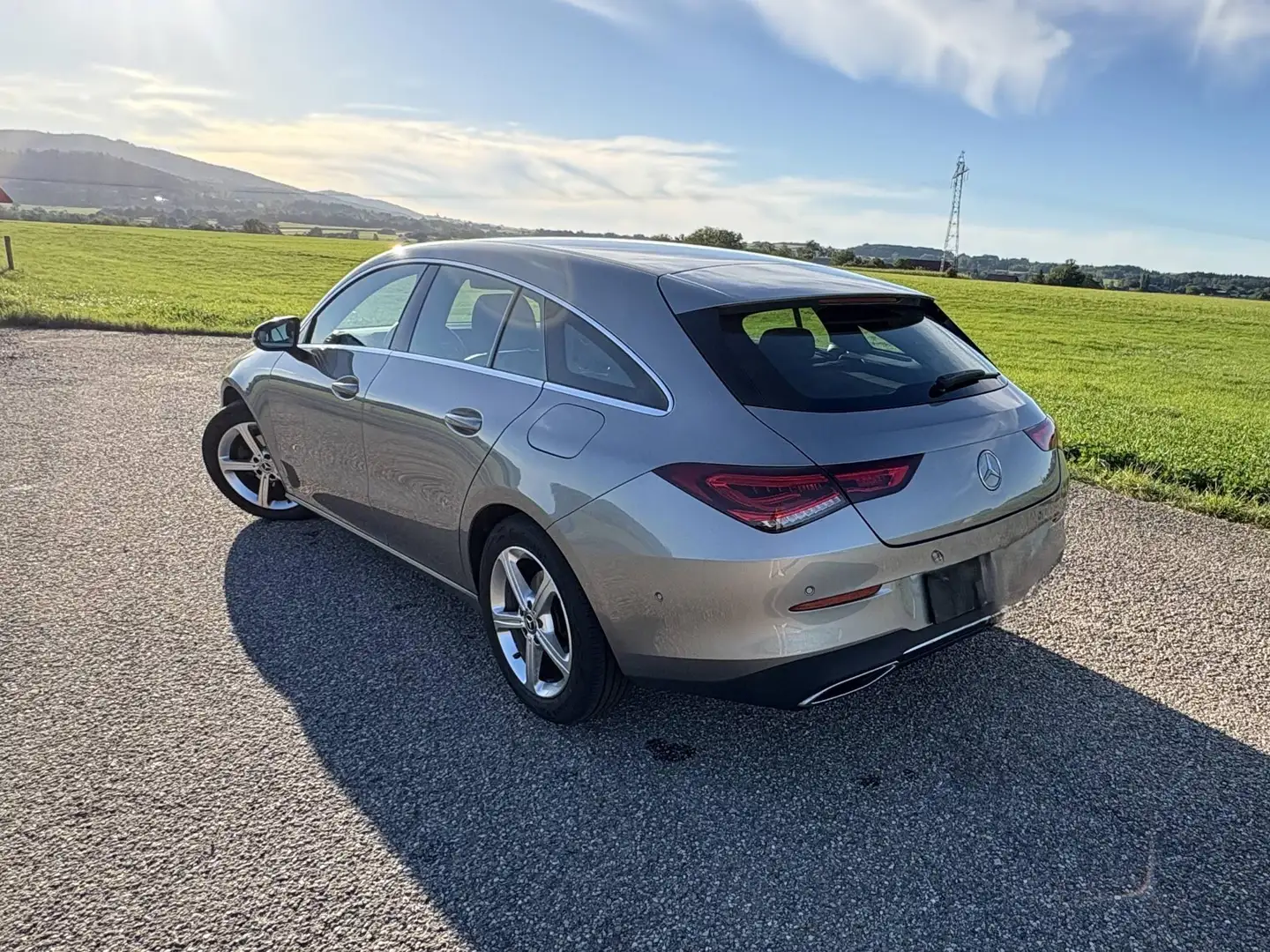 Mercedes-Benz CLA 180 CLA 180 Shooting Brake Bronze - 2