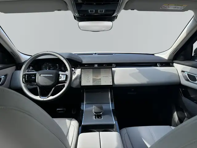 Land Rover Range Rover Velar view 7