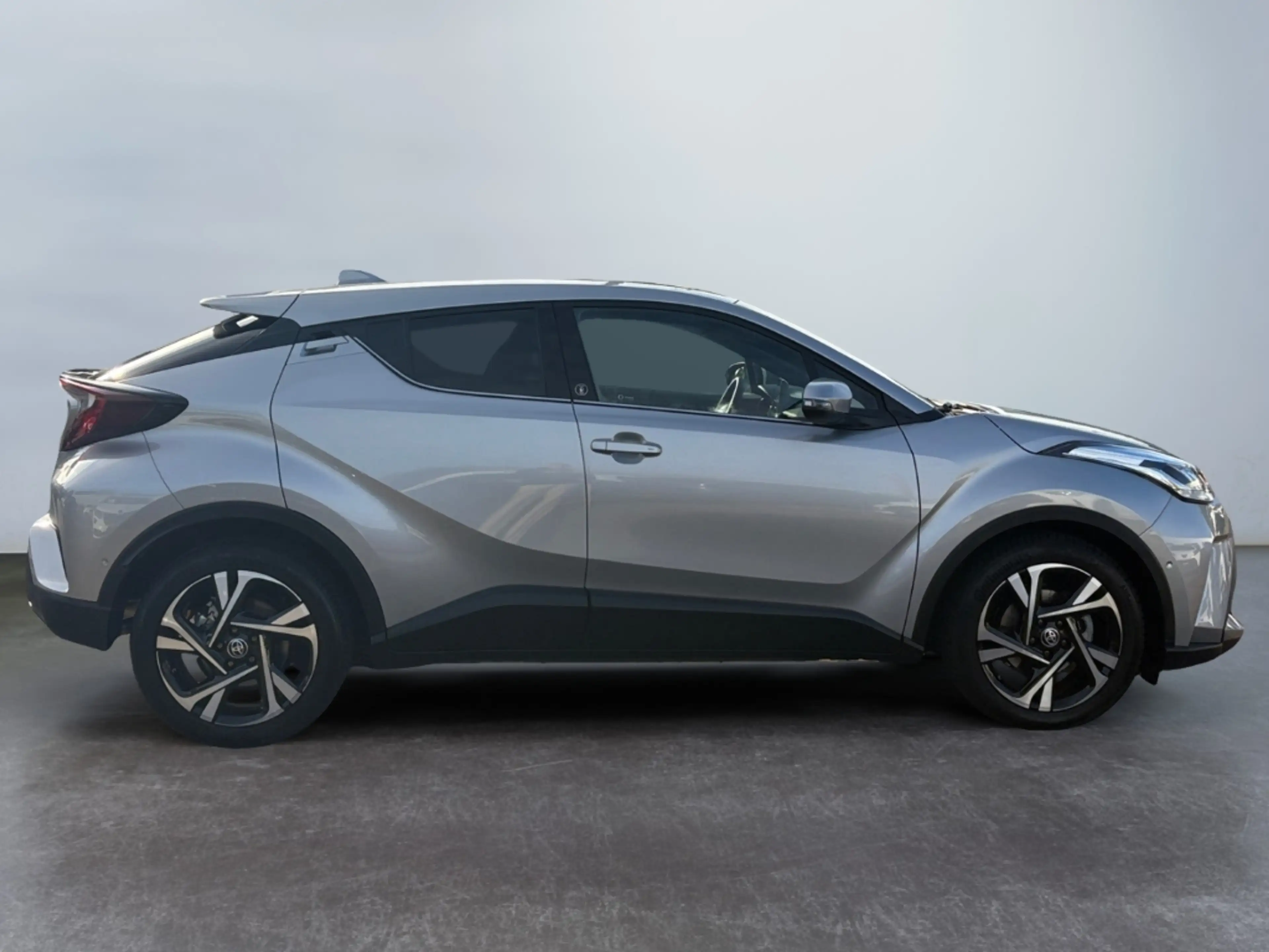 Toyota C-HR 1.8 Hybrid Team D *LED*CarPlay*CAM*SHZ*ACC* — photo 10