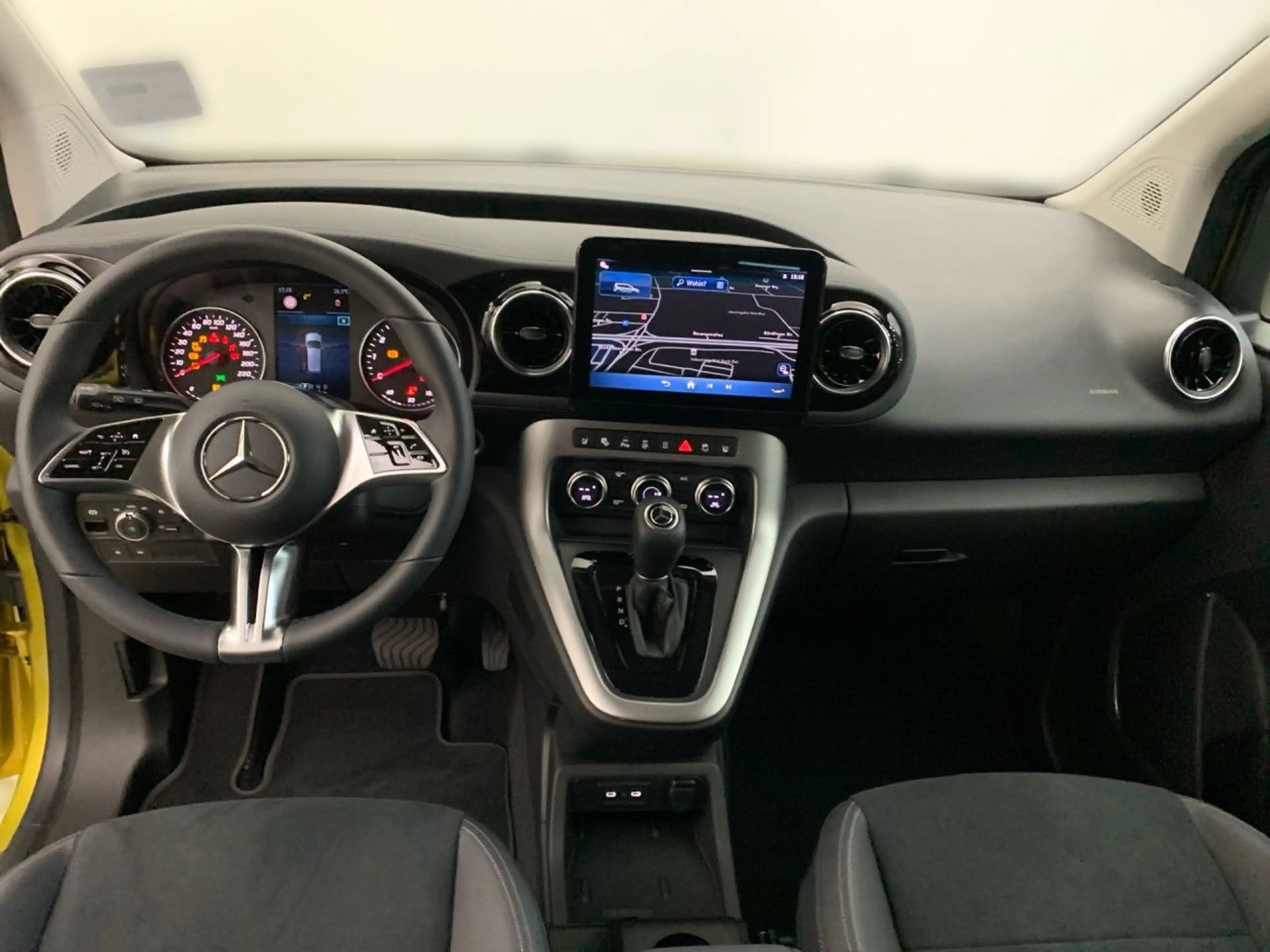 Mercedes-Benz T-Class T 180 Lang LED AHK Keyl-GO Kamera Spurhalt-Ass PTS — photo 11