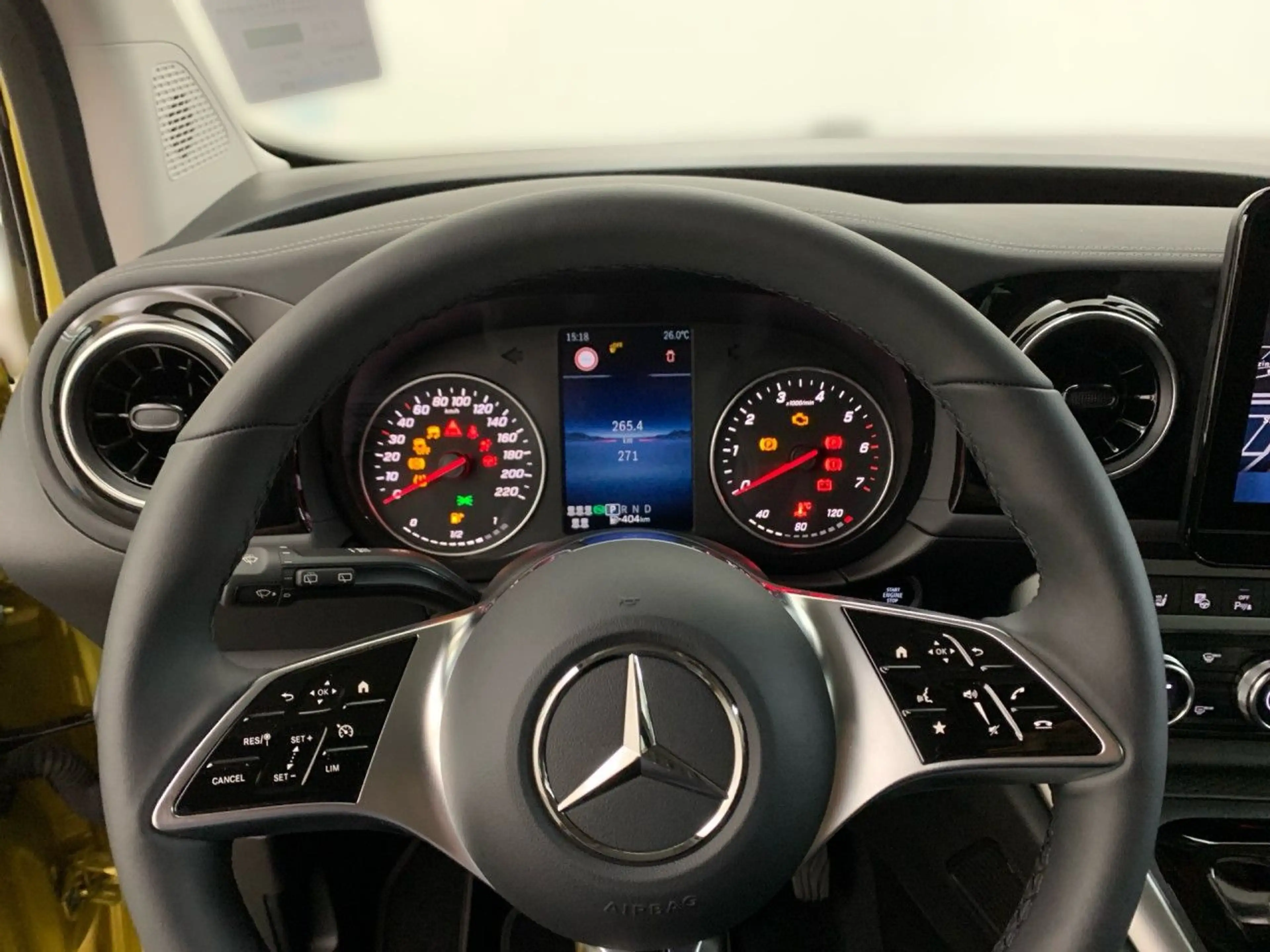 Mercedes-Benz T-Class T 180 Lang LED AHK Keyl-GO Kamera Spurhalt-Ass PTS — photo 9