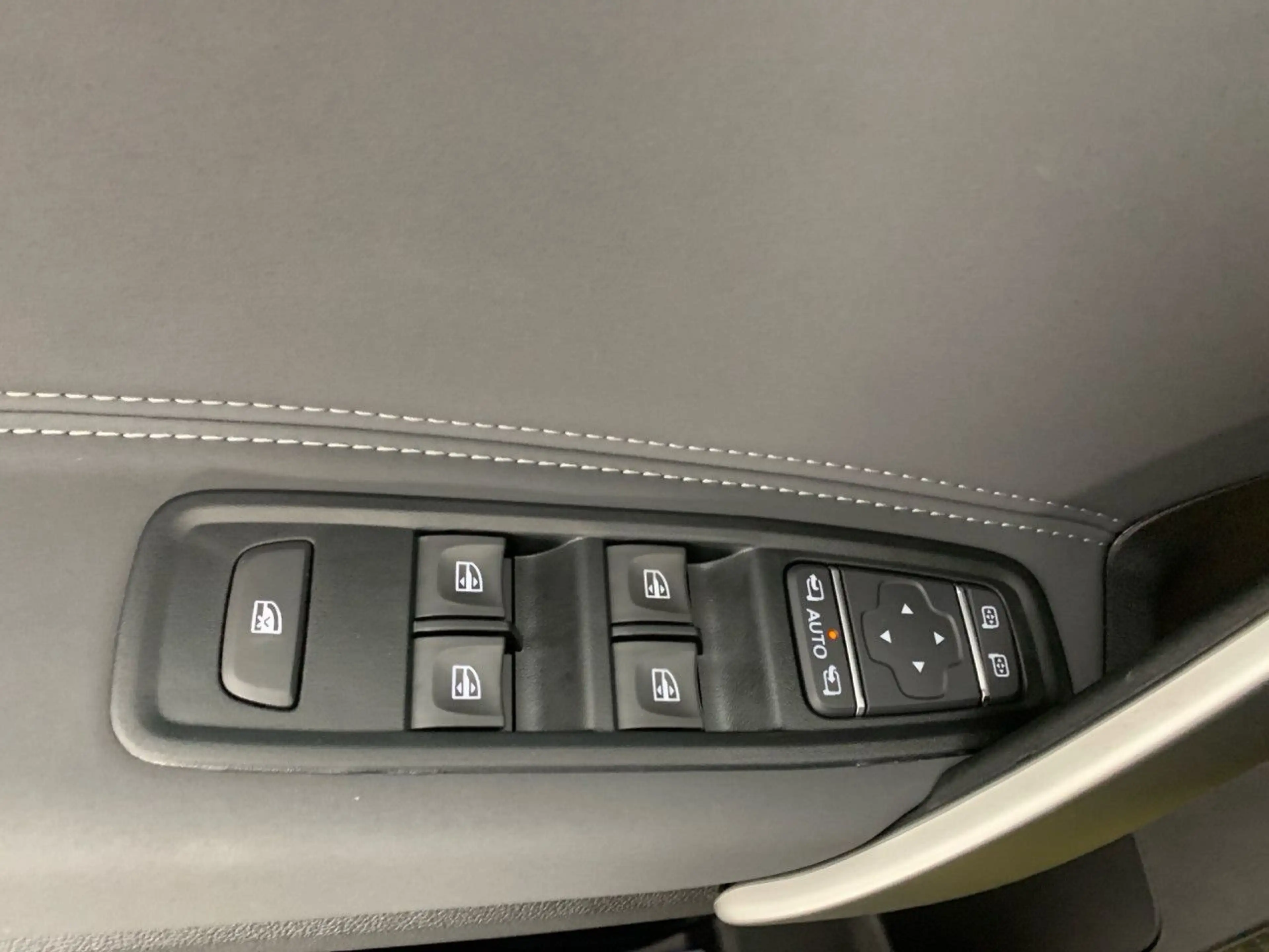 Mercedes-Benz T-Class T 180 Lang LED AHK Keyl-GO Kamera Spurhalt-Ass PTS — photo 15