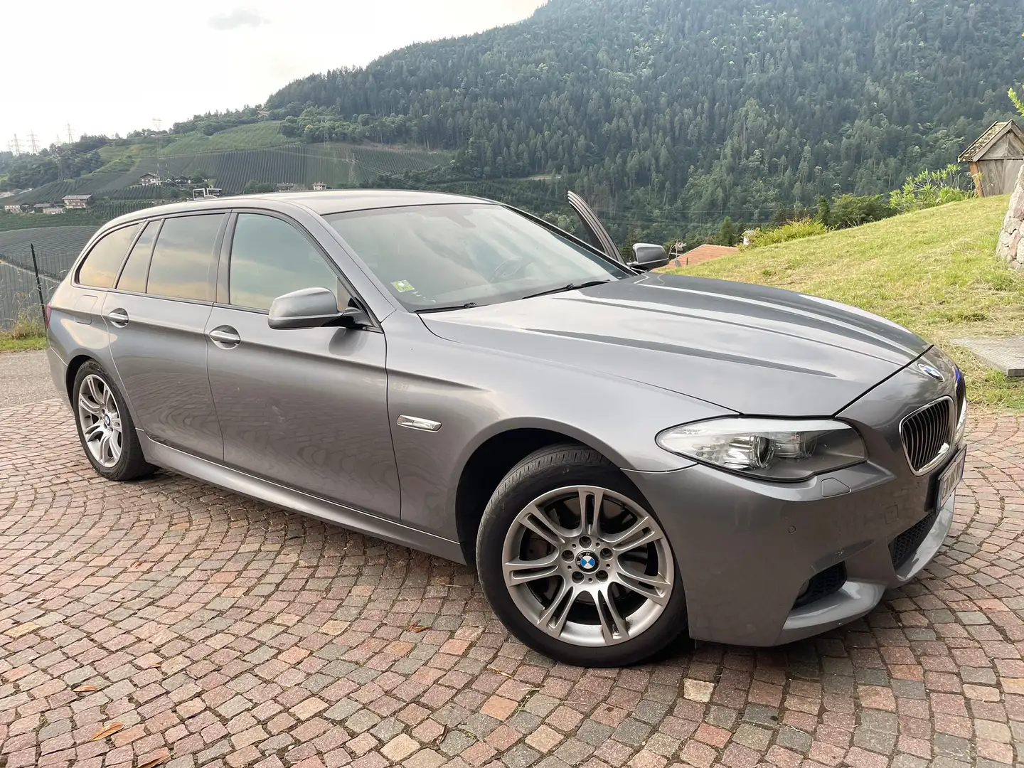 BMW 535 535d xDrive Touring Sport-Aut. Gri - 1