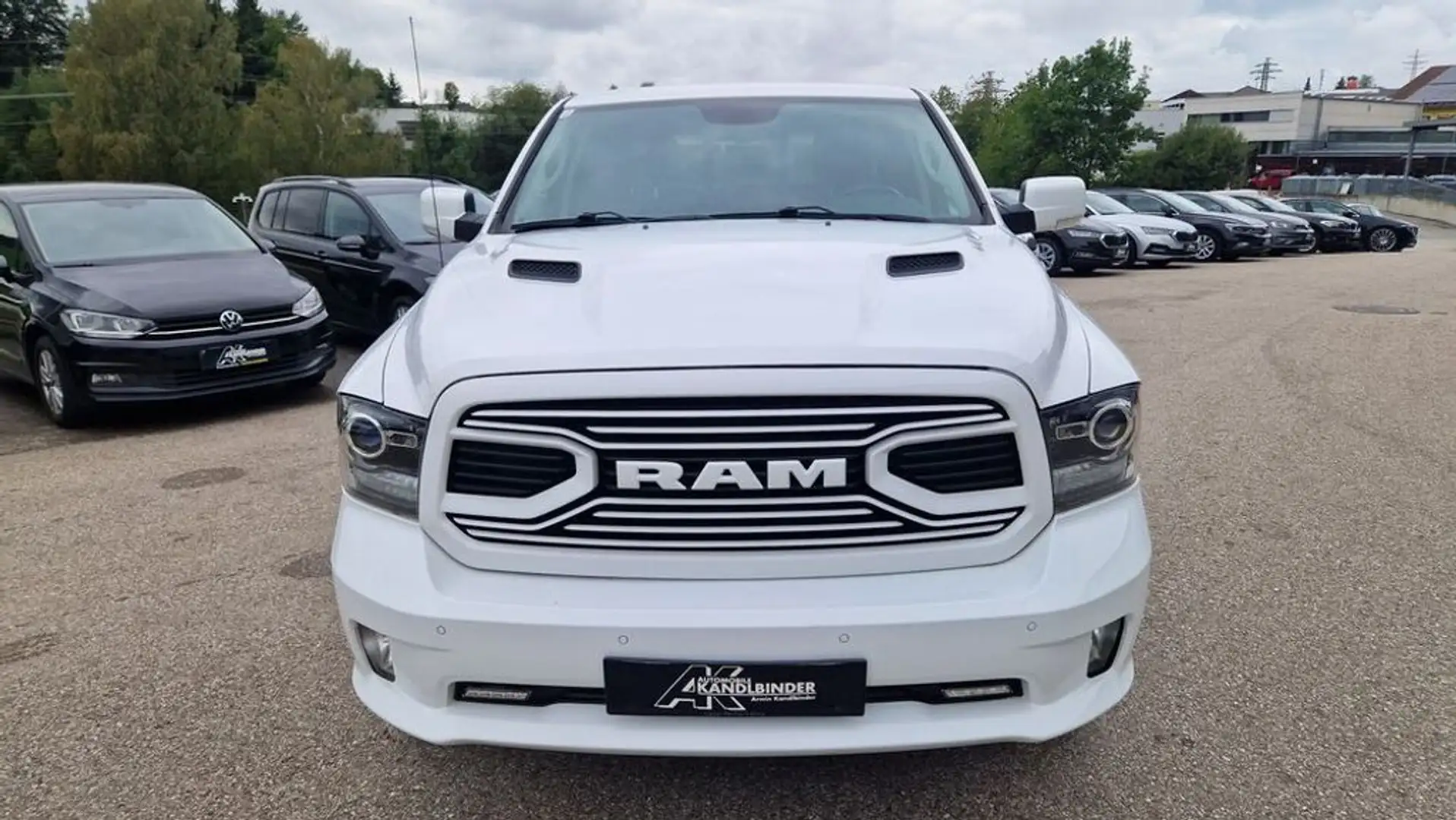 Dodge RAM 1500 4X4 Quad-Cab Sport Weiß - 2