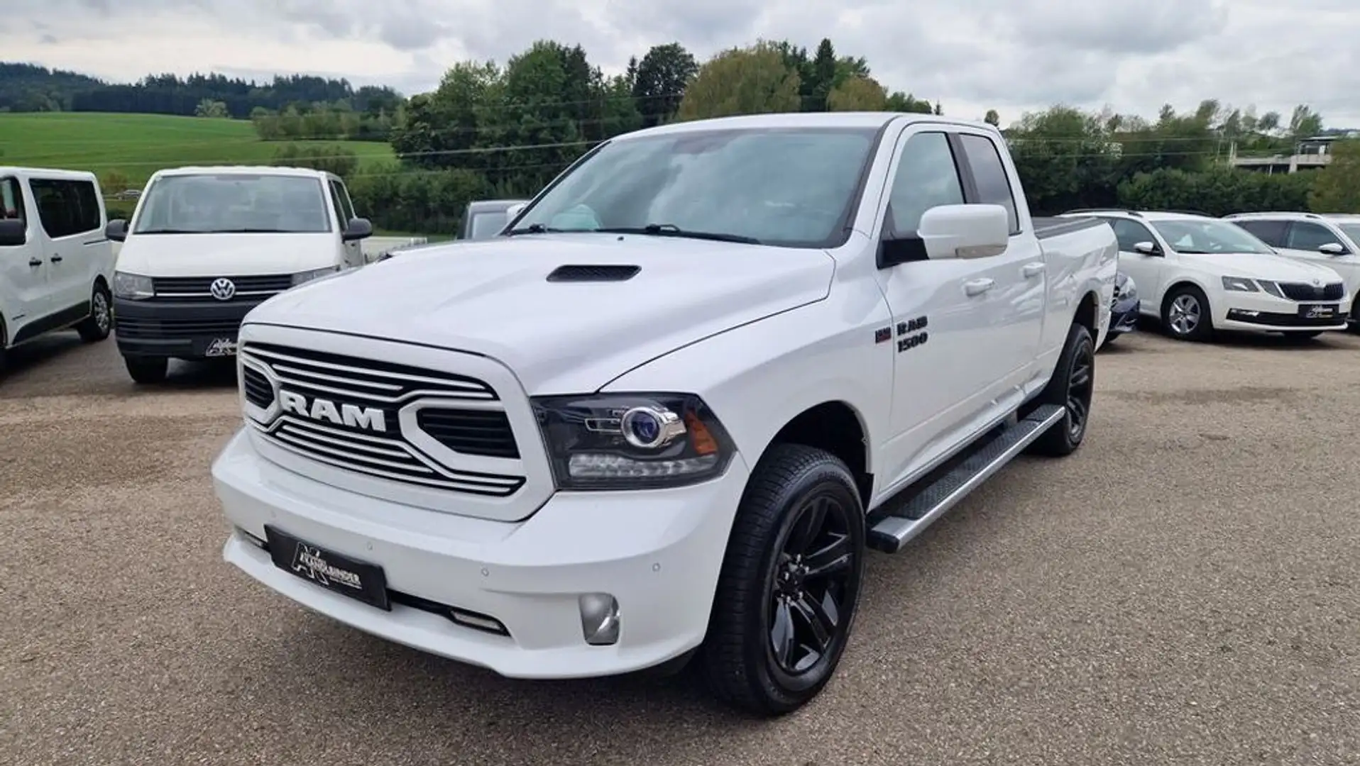 Dodge RAM 1500 4X4 Quad-Cab Sport Weiß - 1