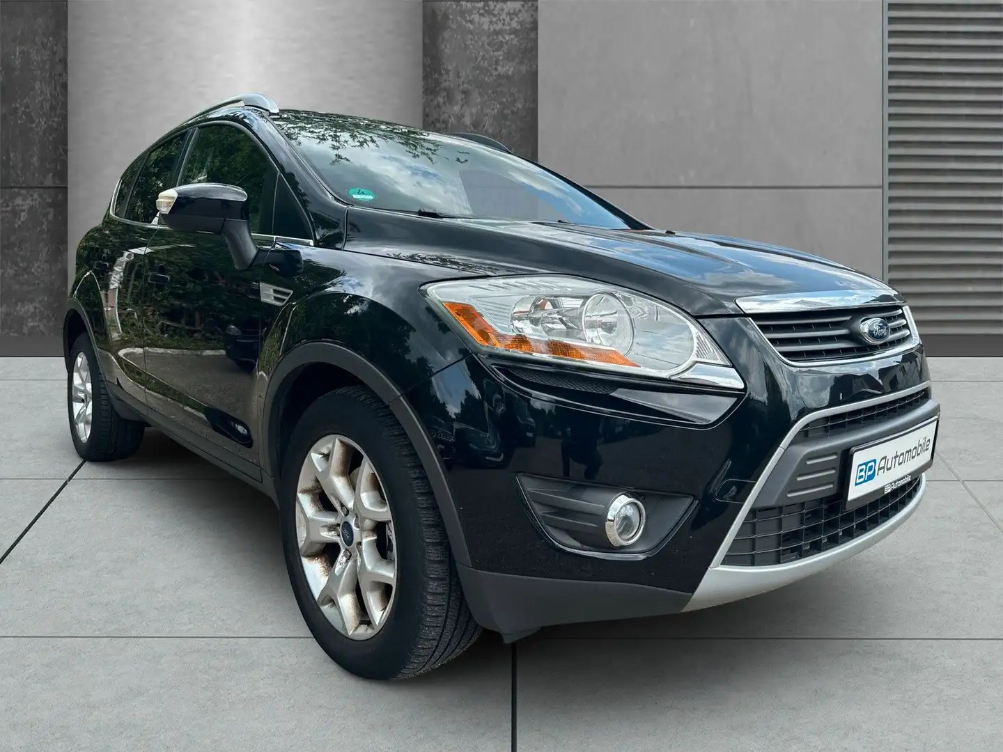 Ford Kuga Trend 2.0 *HU 03.27* Noir - 2