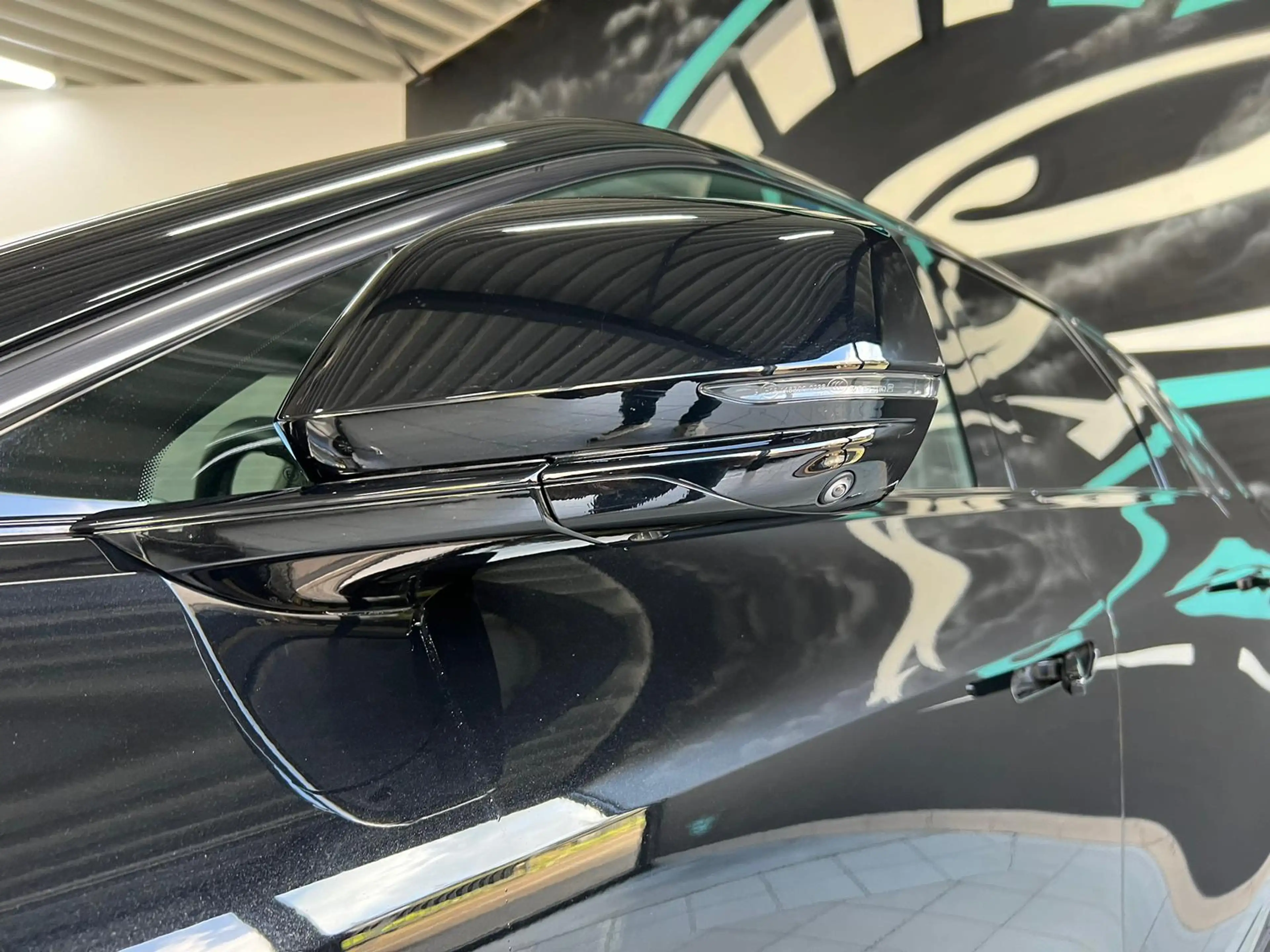 Cadillac Lyriq Sport 528PK — photo 8