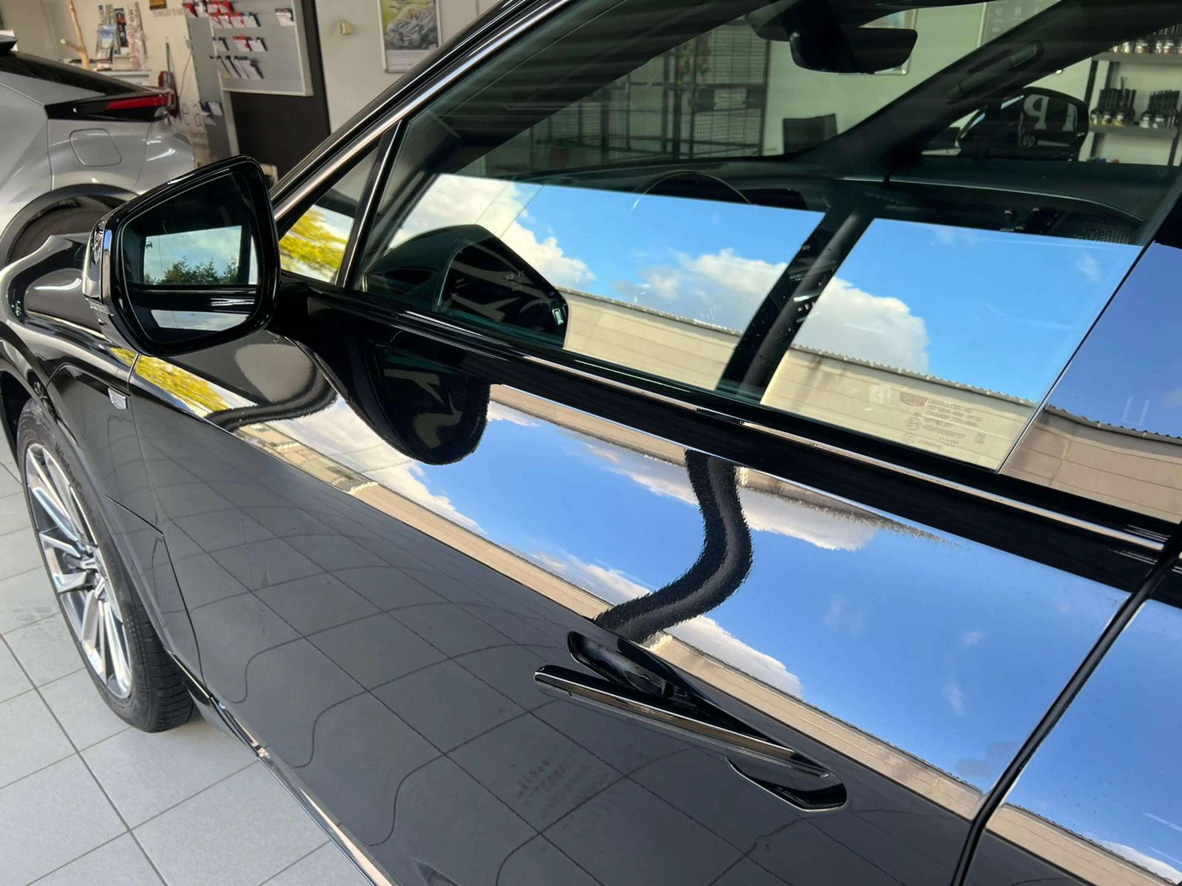 Cadillac Lyriq Sport 528PK — photo 7