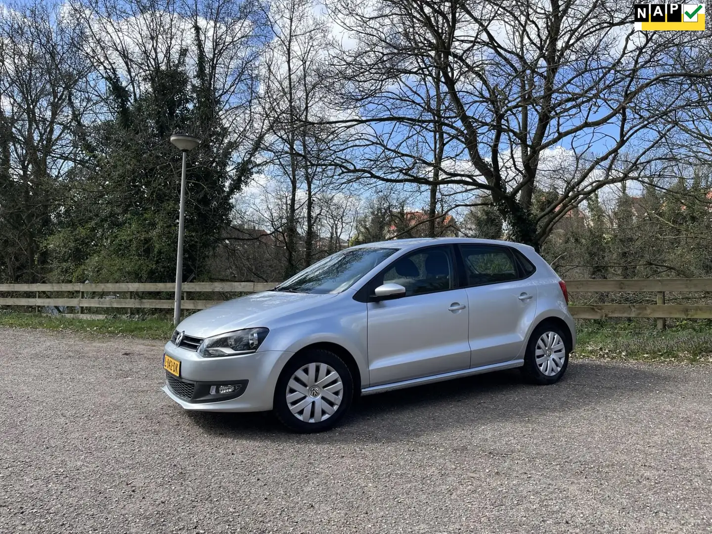 Volkswagen Polo 1.2-12V BlueMotion Trendline Gris - 1
