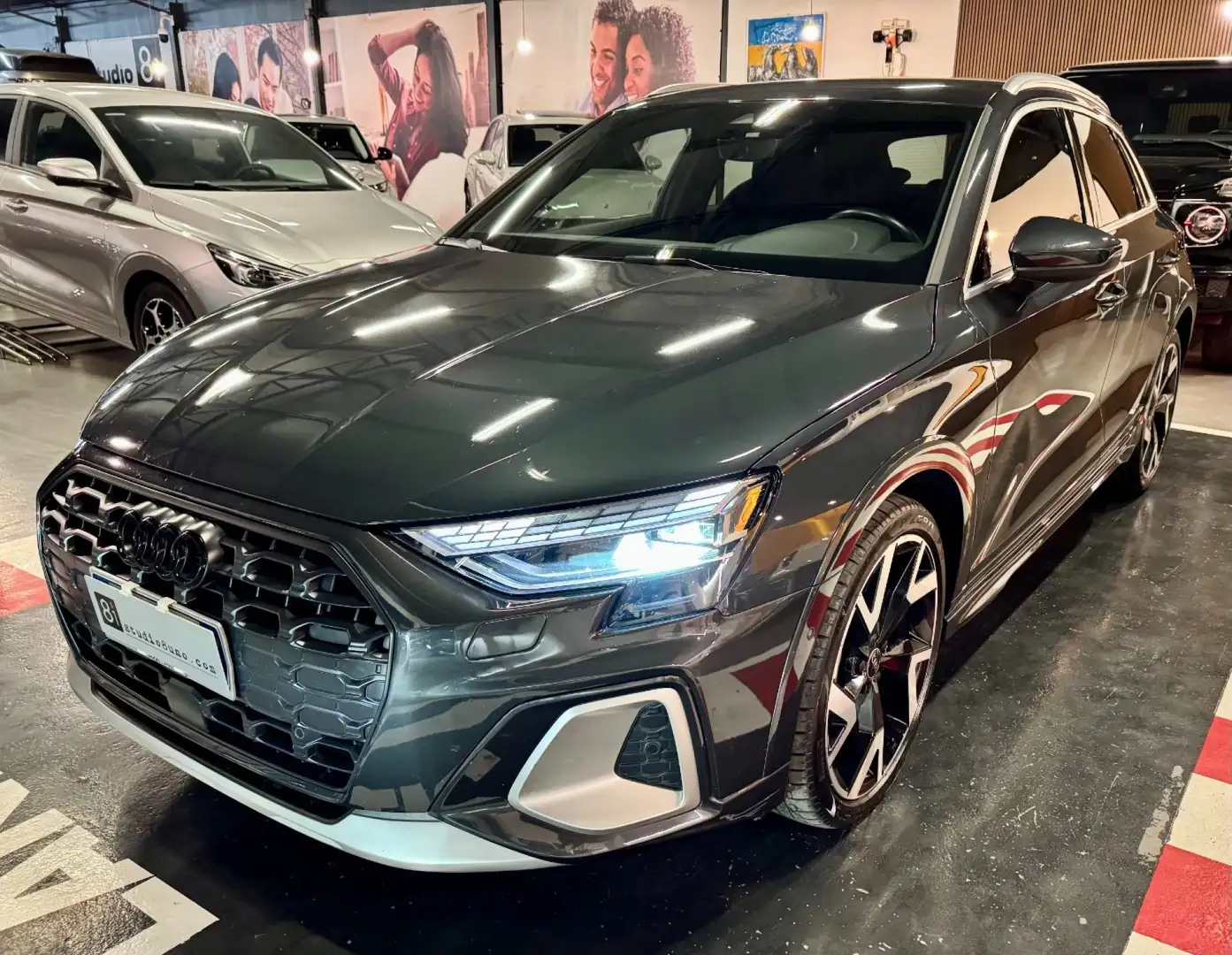 Audi A3 allstreet 35 TFSI S tronic Business Advanced Gris - 1