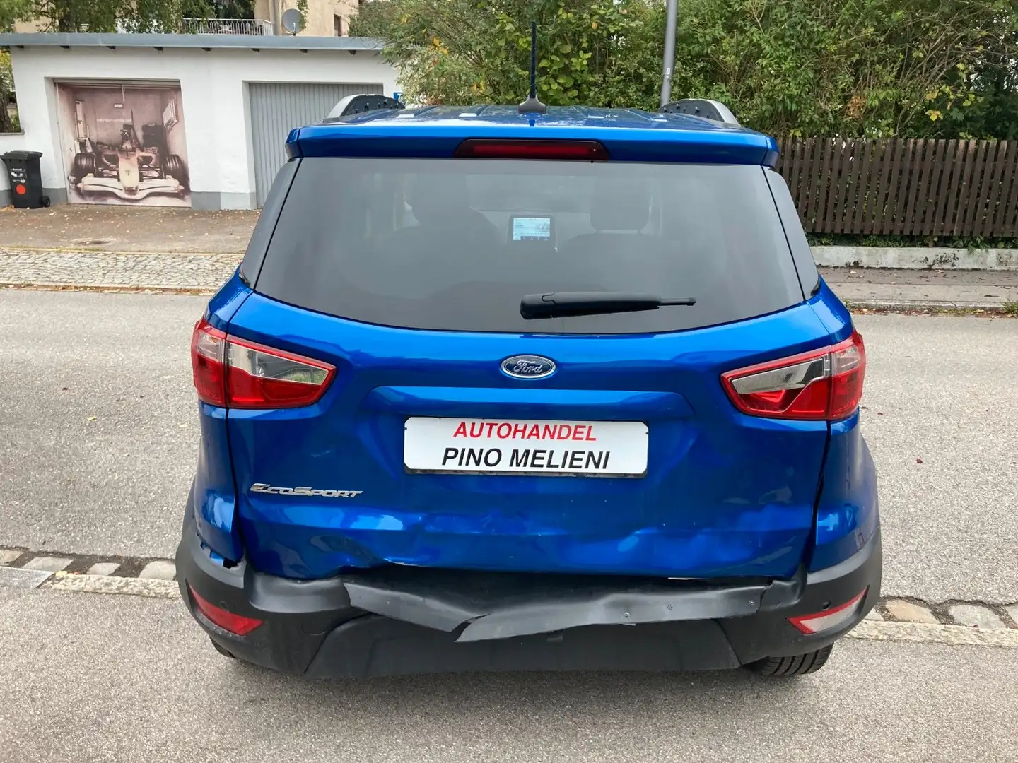 Ford EcoSport Cool & Connect Heckschaden Blau - 1