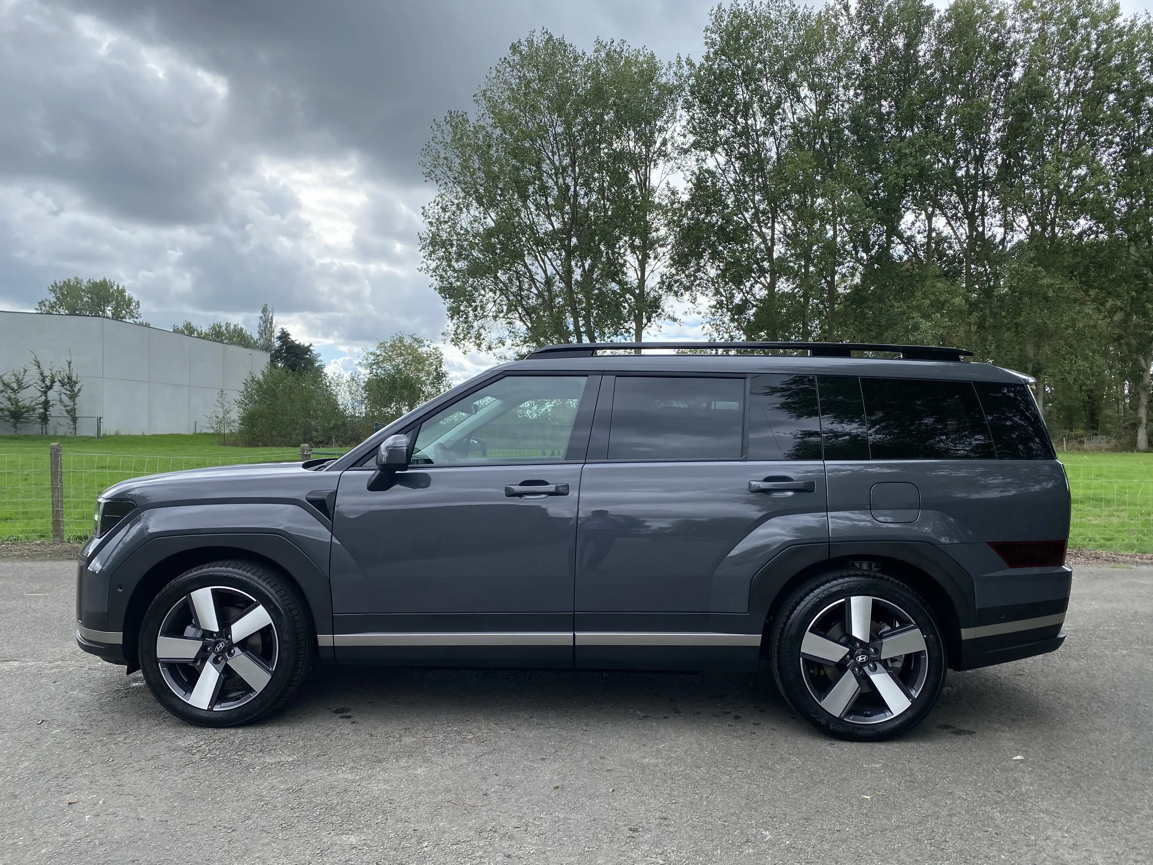 Hyundai SANTA FE PHEV 1.6 T-GDi A/T LUXURY 253 A6 7S 4WD — photo 5