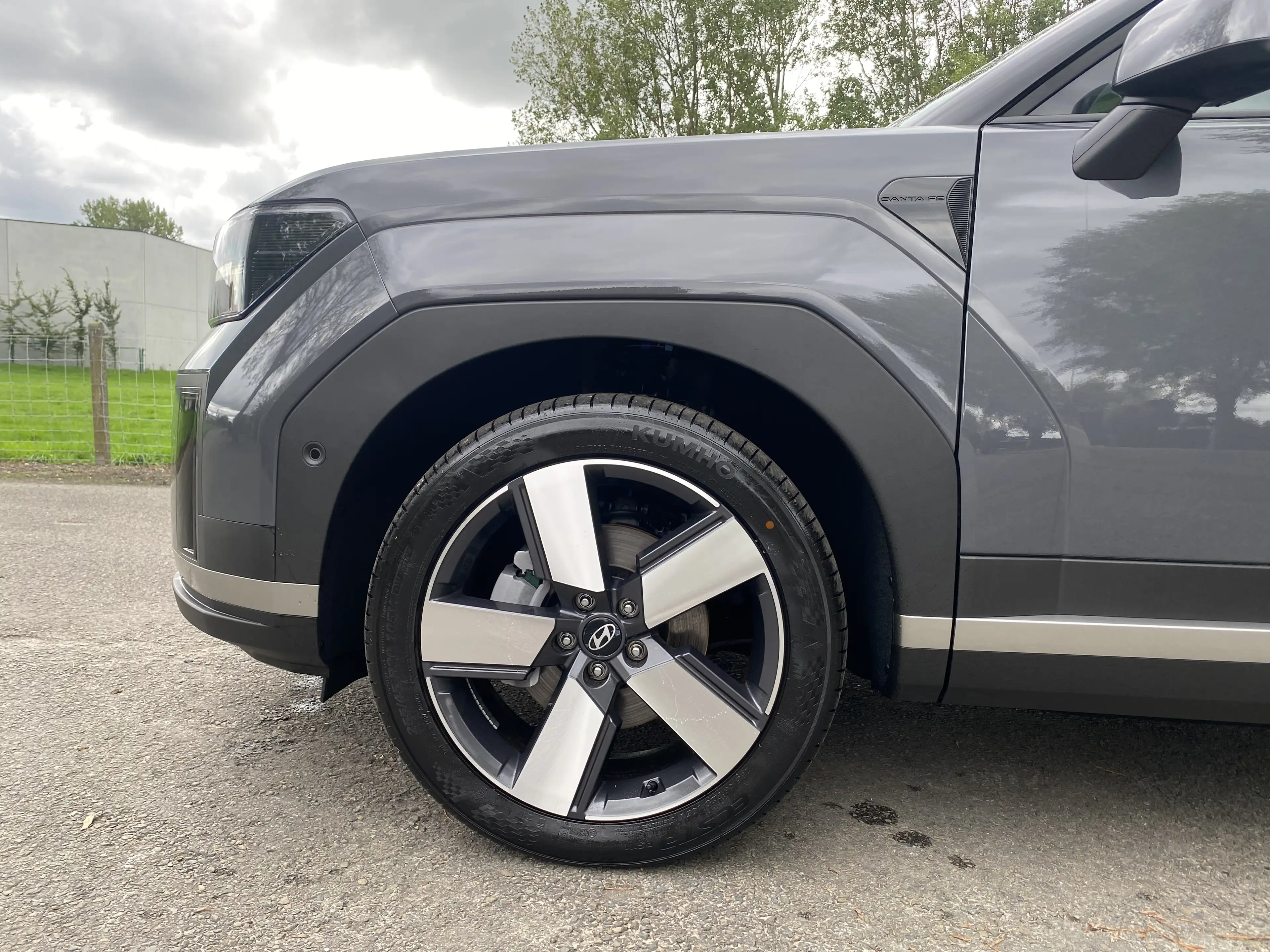 Hyundai SANTA FE PHEV 1.6 T-GDi A/T LUXURY 253 A6 7S 4WD — photo 4