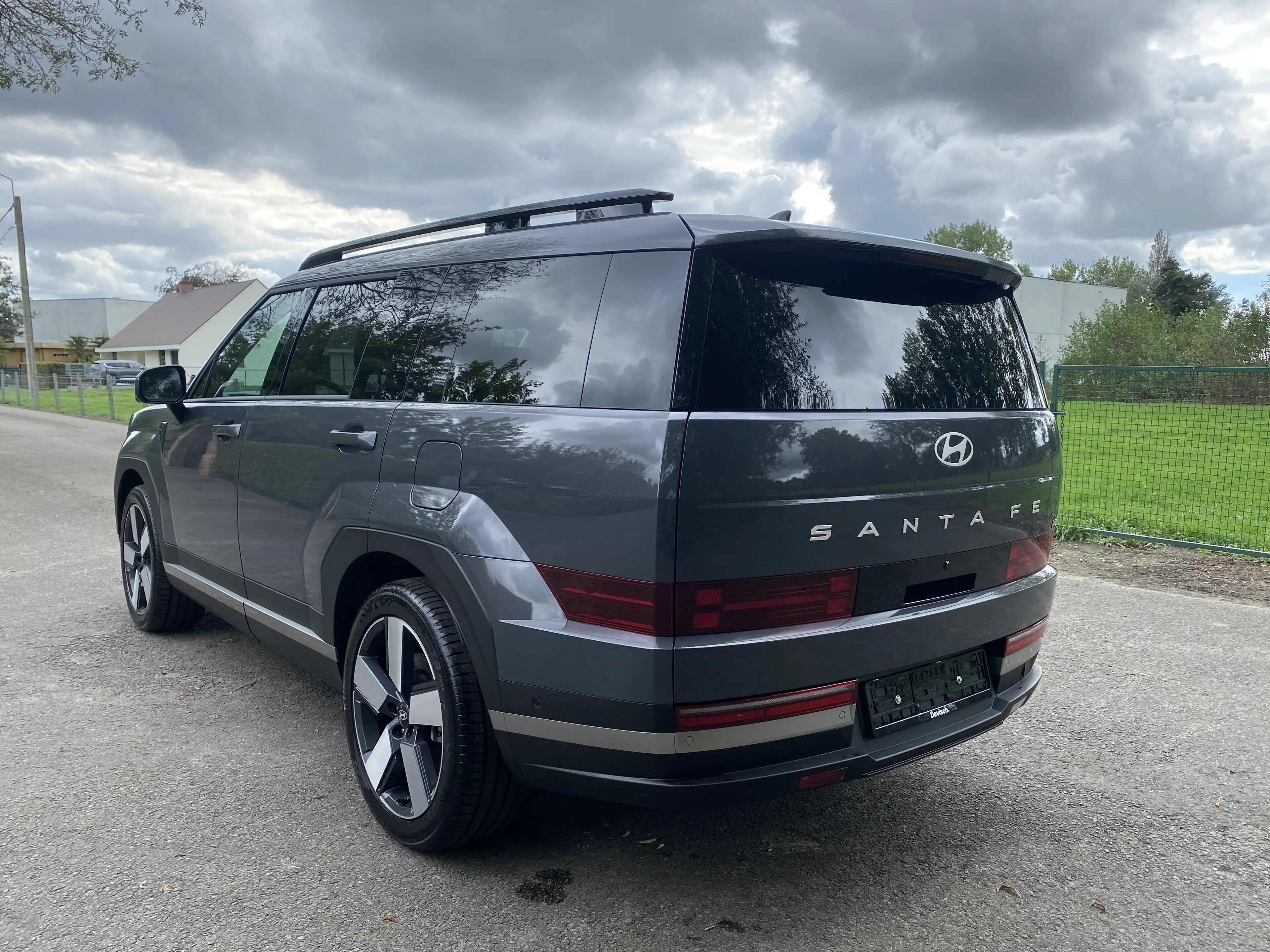 Hyundai SANTA FE PHEV 1.6 T-GDi A/T LUXURY 253 A6 7S 4WD — photo 10