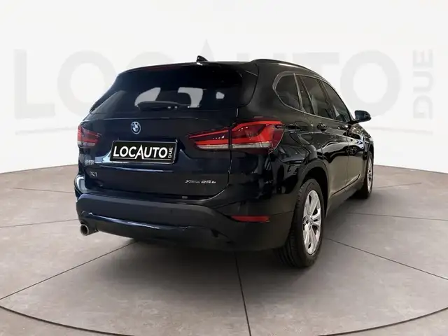 BMW X1 view 4