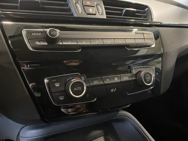 BMW X1 view 11