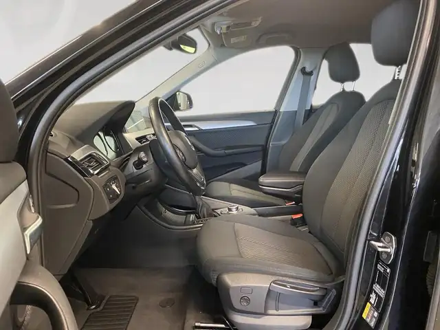 BMW X1 view 7