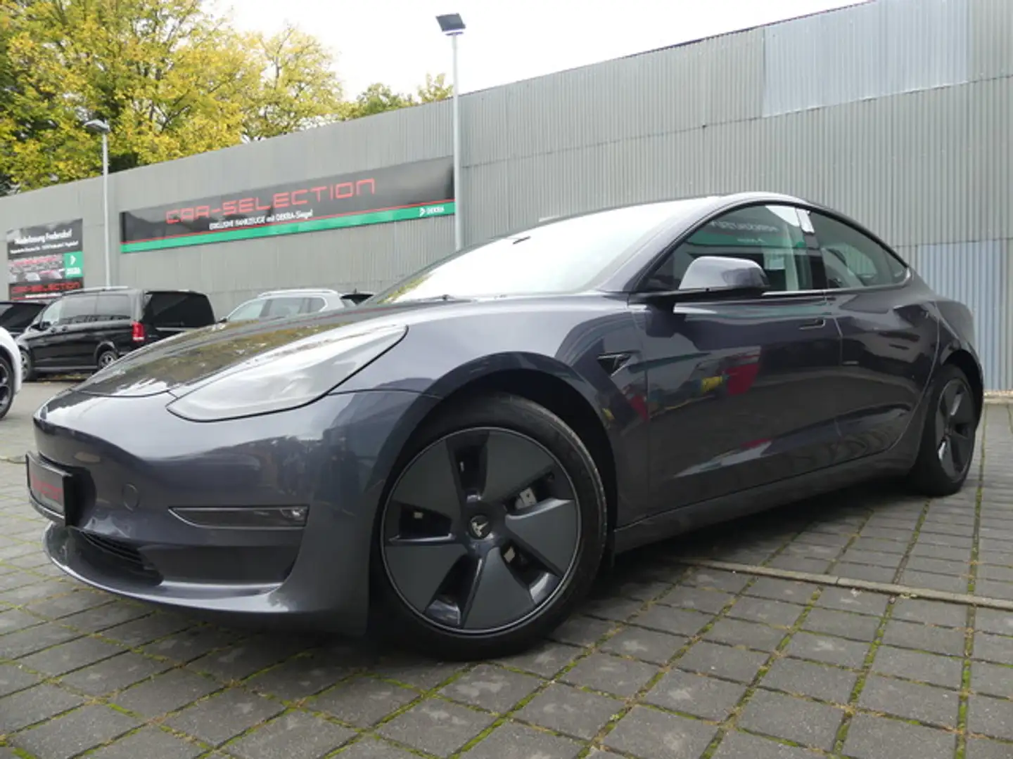 Tesla Model 3 Long Range Dual AWD LEDER/PANO/WÄRMEPUMPE Grau - 2