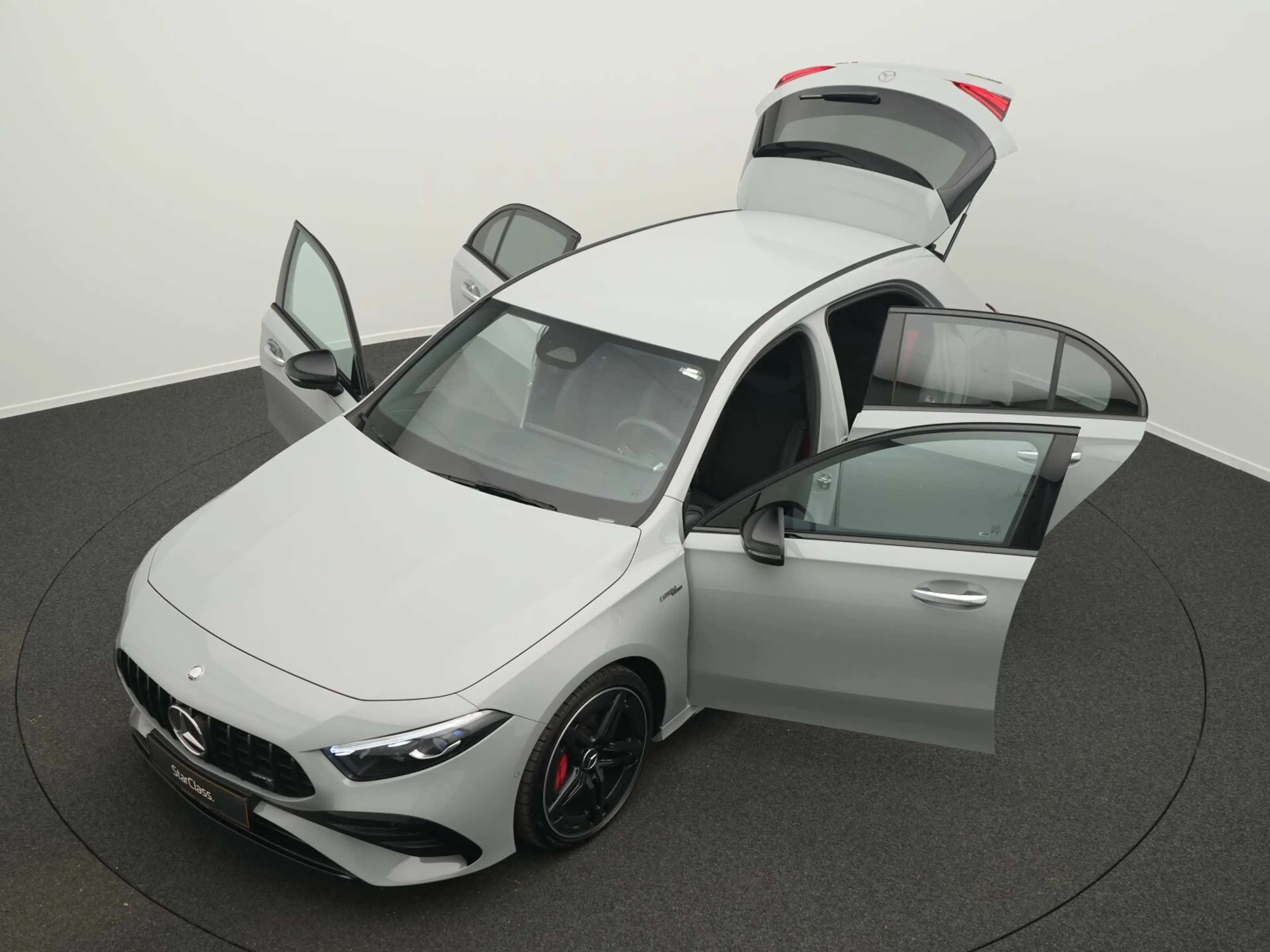 Mercedes-Benz A 35 AMG A 35 AMG 4M Multi+Night+Kamera+19" Premium Navi — photo 14